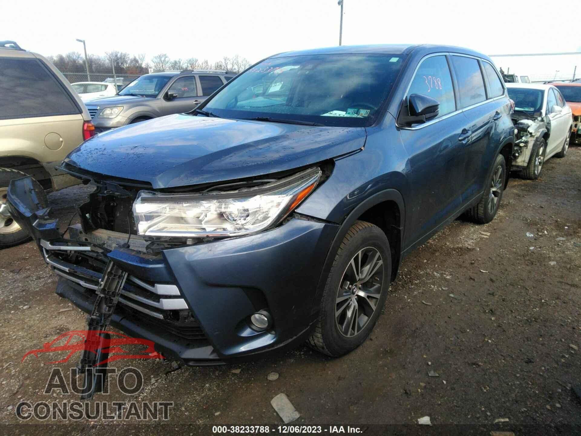 TOYOTA HIGHLANDER 2017 - 5TDBZRFH2HS459927
