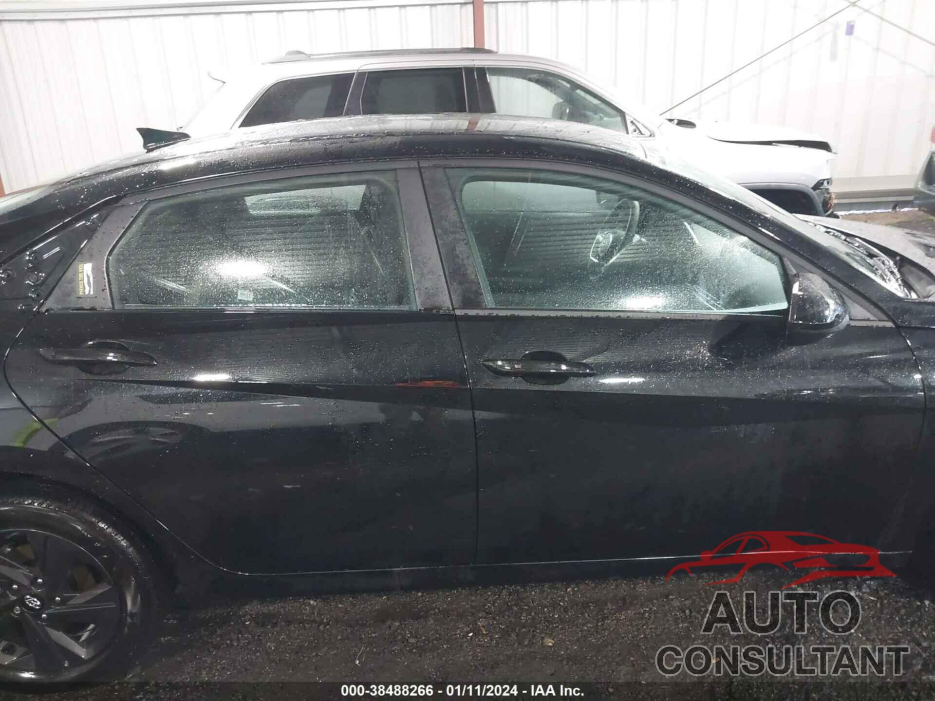 HYUNDAI ELANTRA 2023 - KMHLM4AG8PU633395