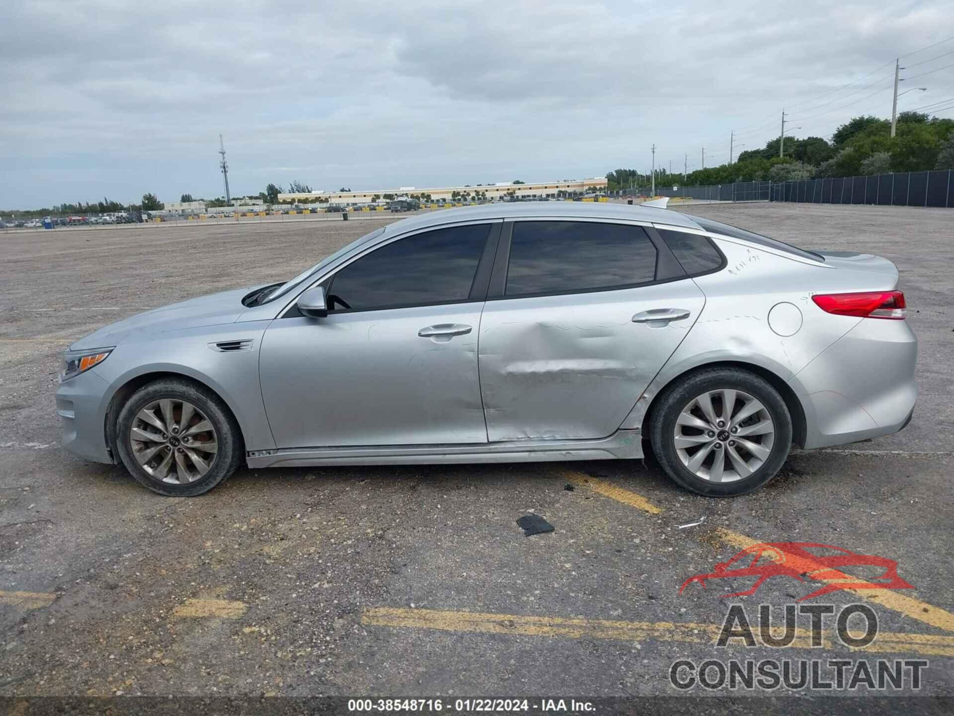 KIA OPTIMA 2018 - 5XXGT4L34JG268584