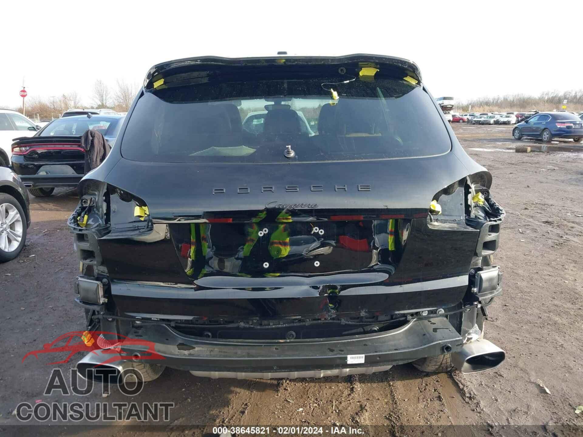 PORSCHE CAYENNE 2016 - WP1AA2A25GLA06302