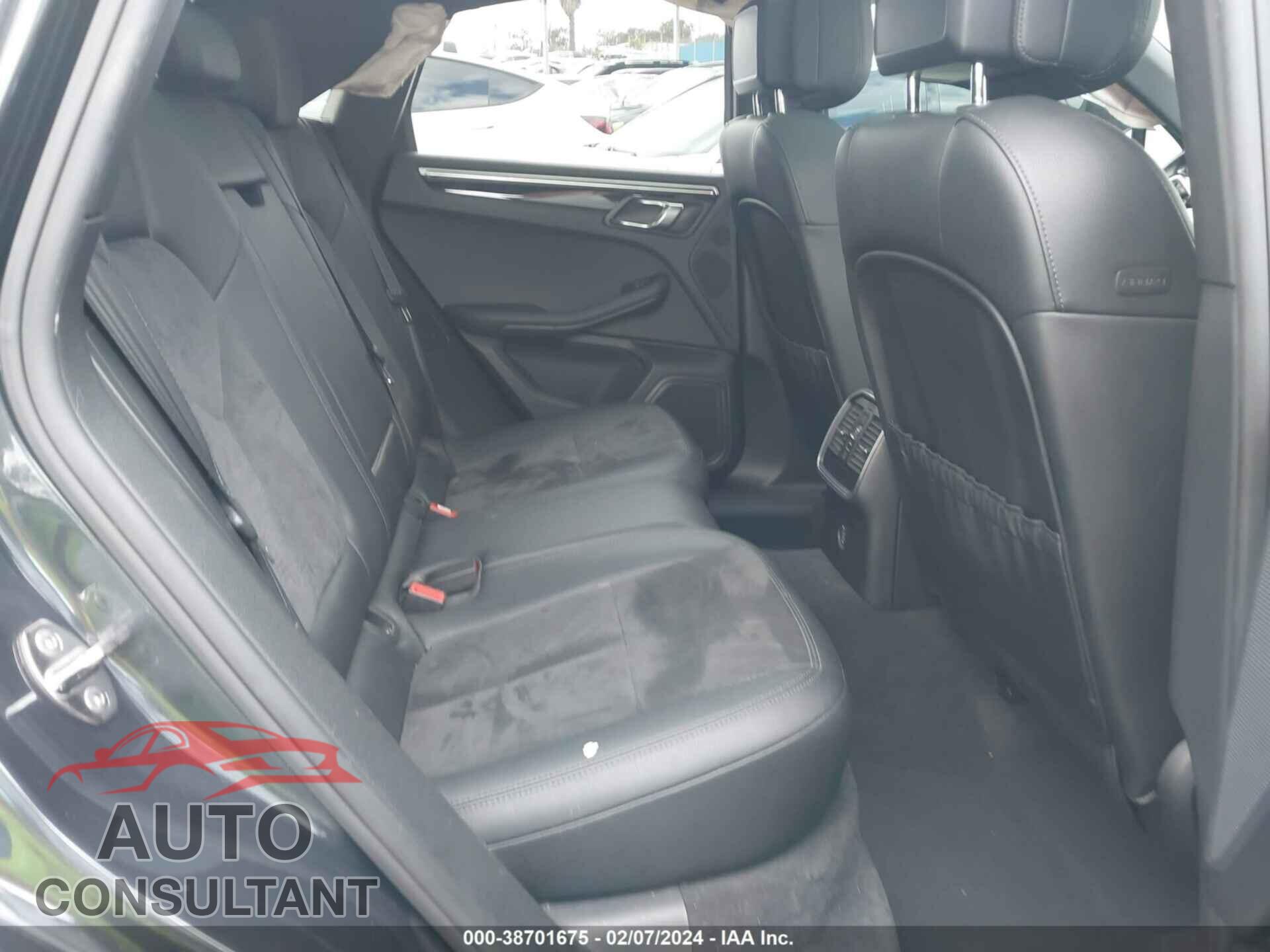 PORSCHE MACAN 2017 - WP1AA2A51HLB06957