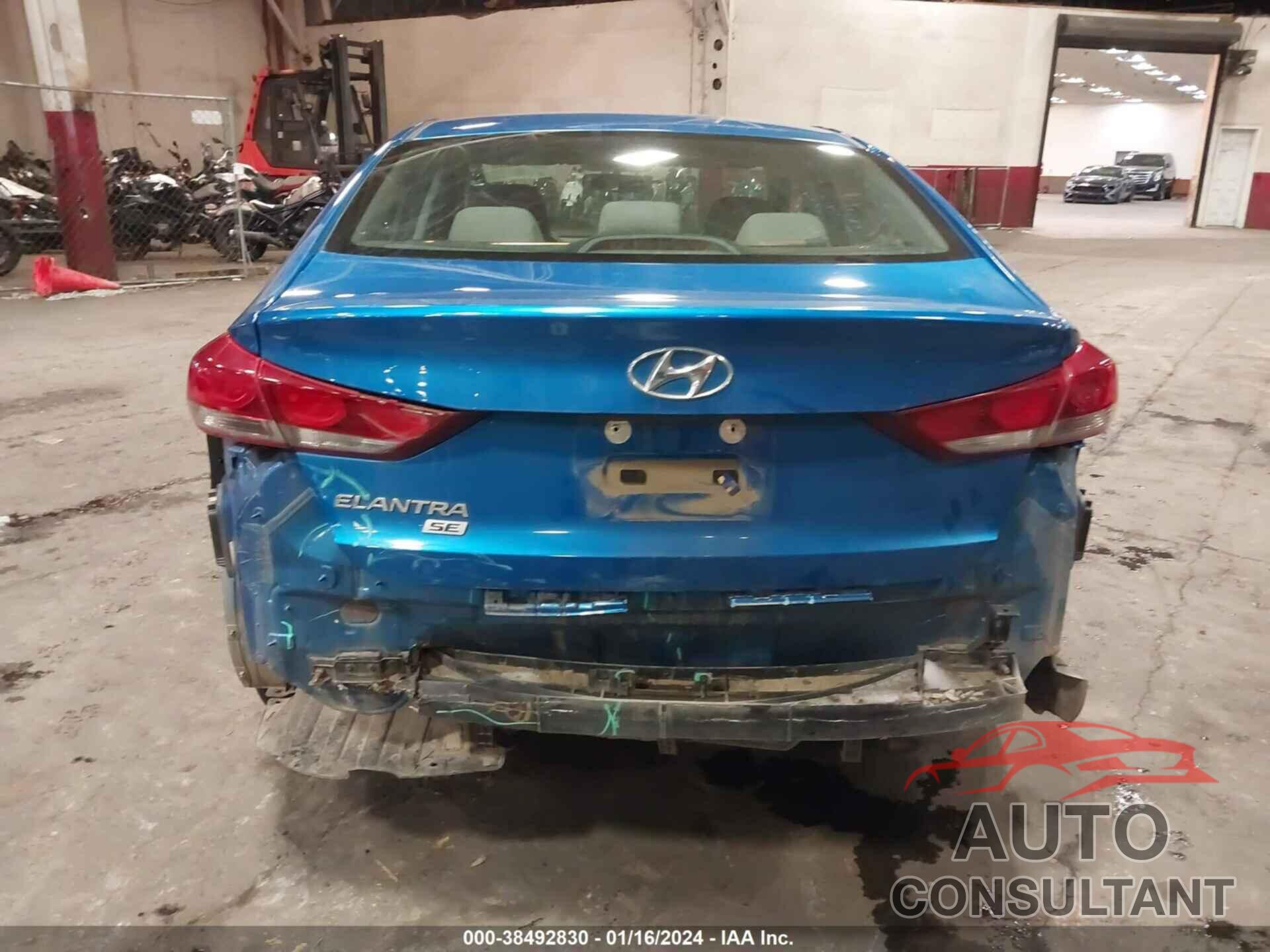 HYUNDAI ELANTRA 2018 - 5NPD74LF3JH330482