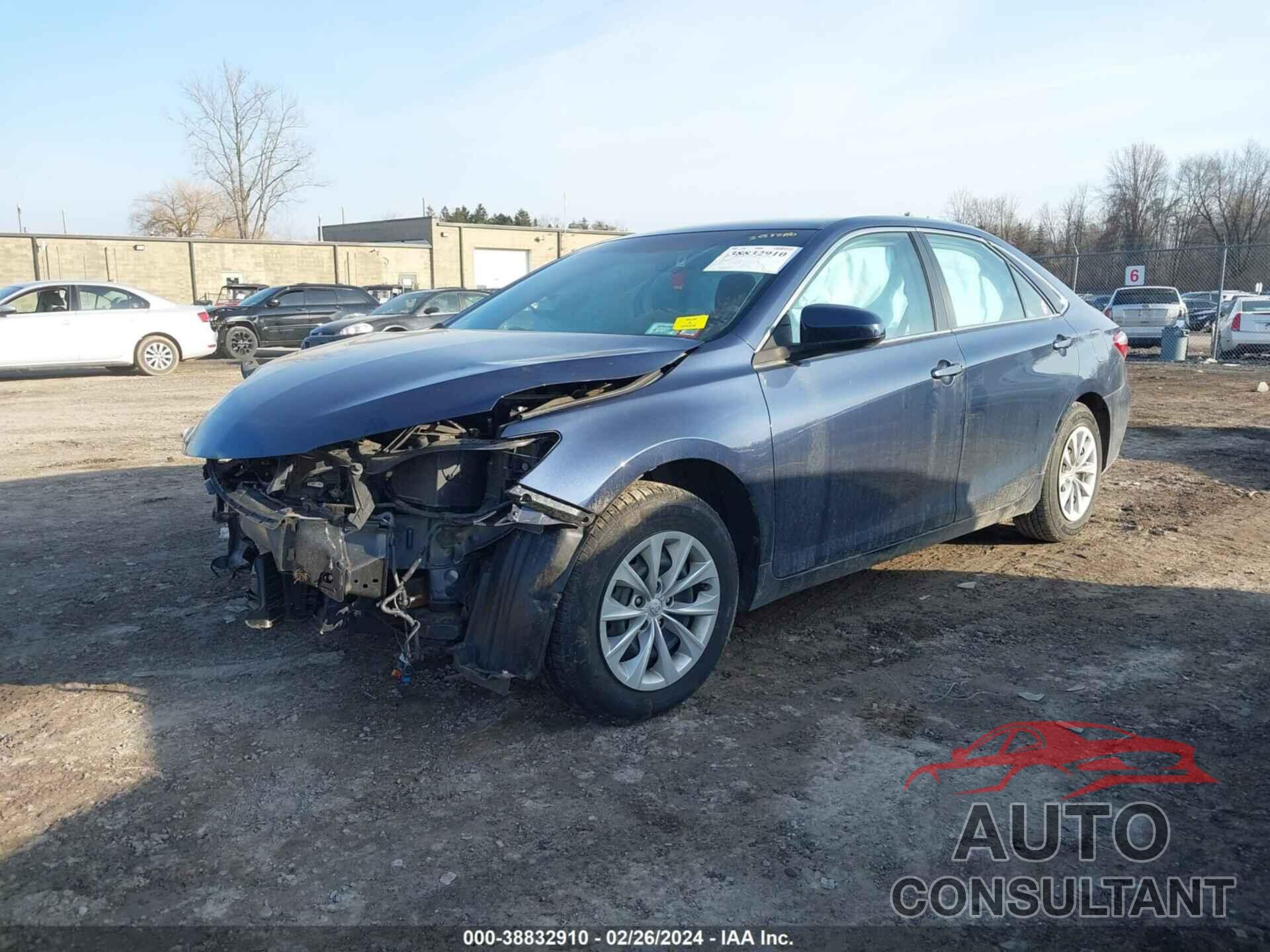 TOYOTA CAMRY 2016 - 4T4BF1FKXGR554205