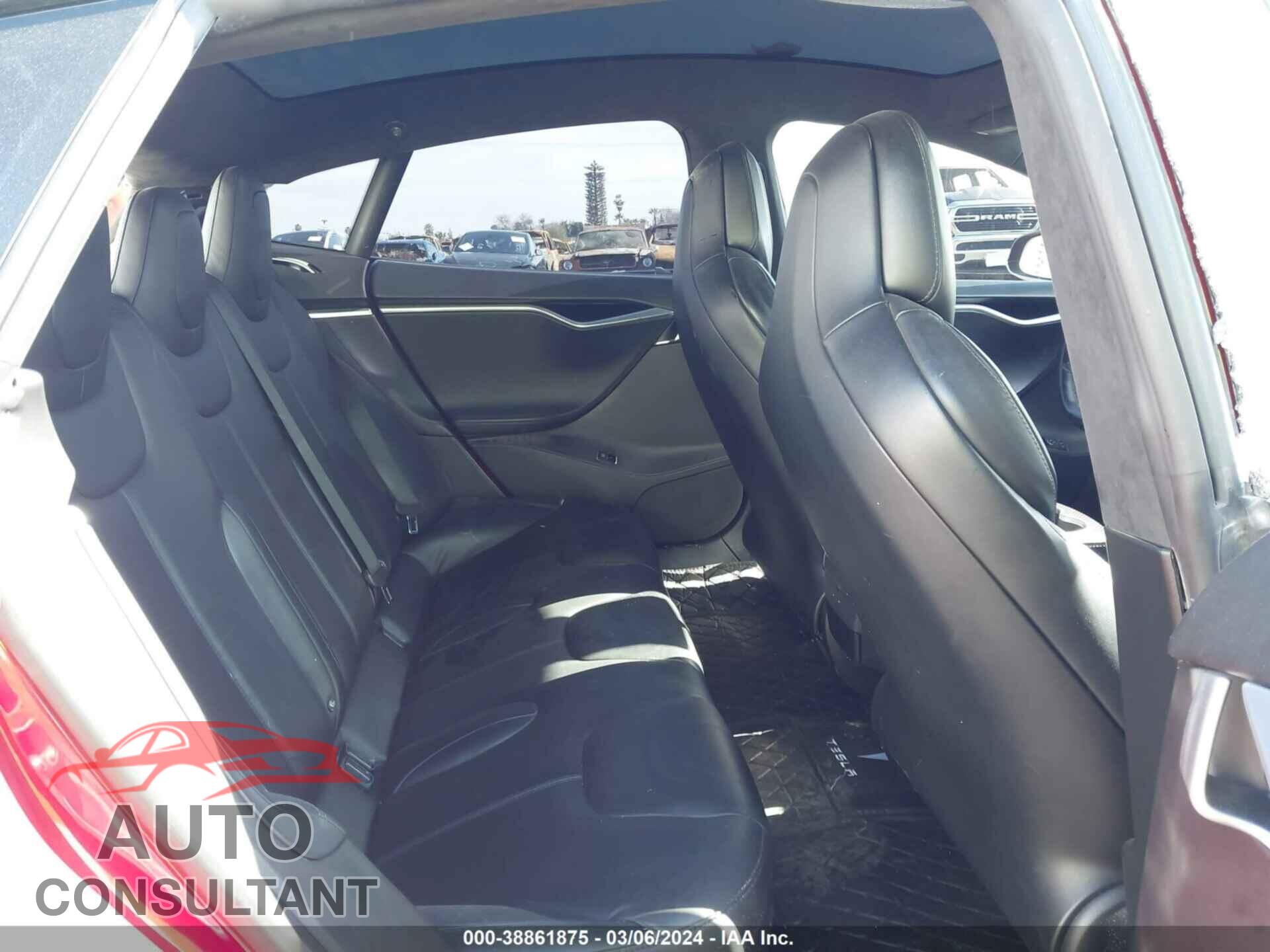 TESLA MODEL S 2017 - 5YJSA1E16HF189568