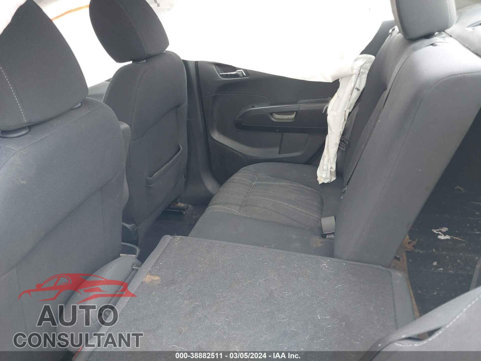 CHEVROLET SONIC 2017 - 1G1JD5SH1H4128463