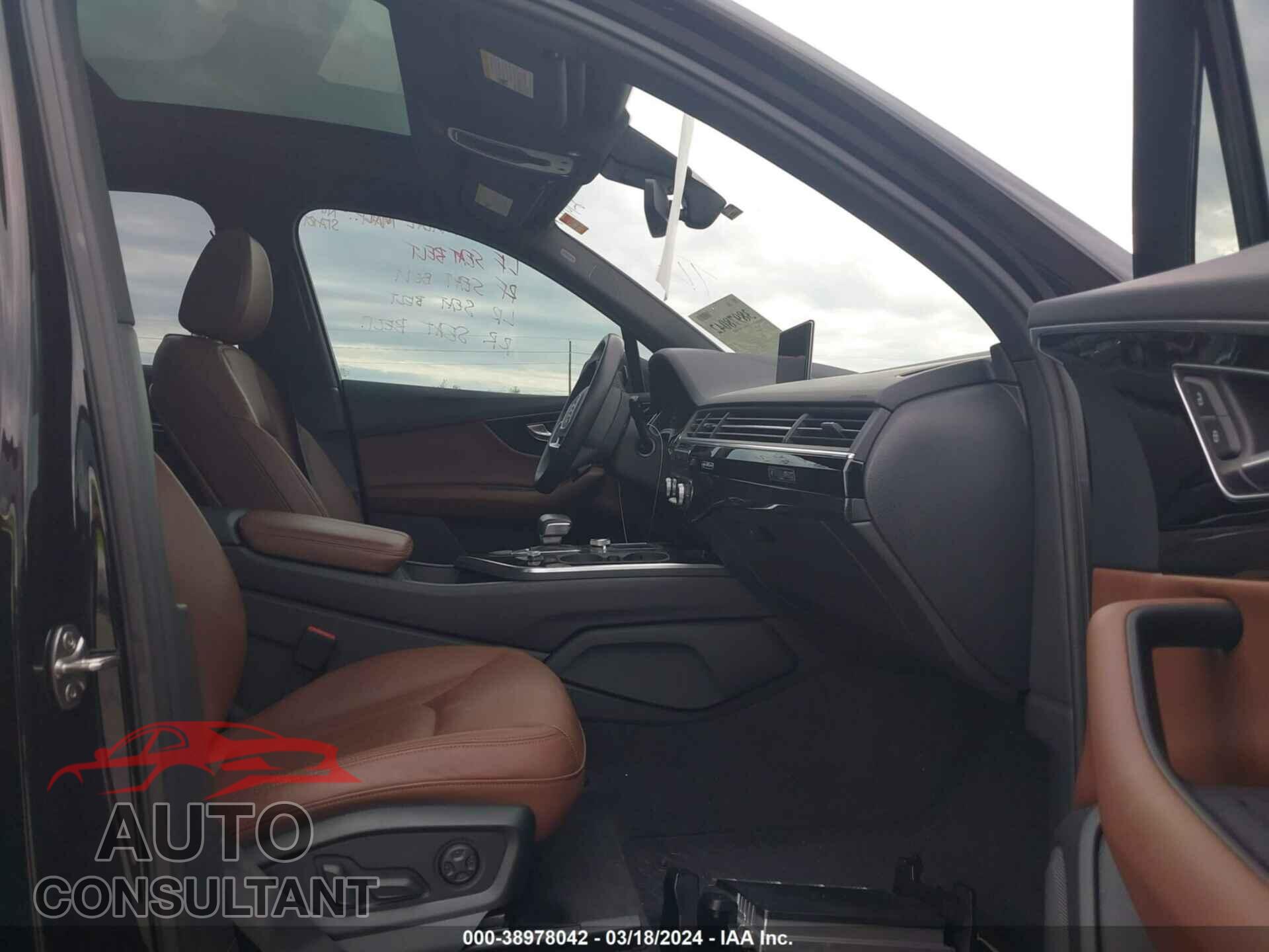 AUDI Q7 2019 - WA1VAAF70KD017738