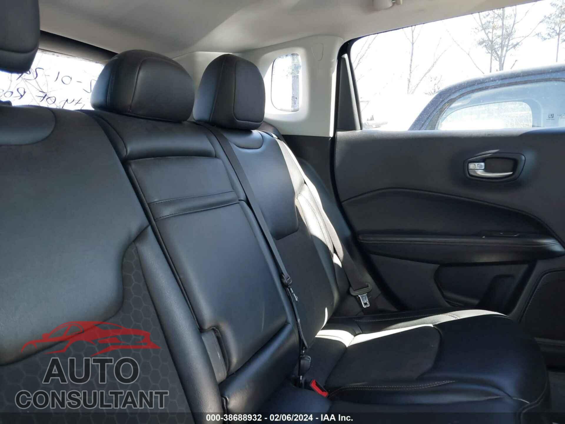 JEEP COMPASS 2018 - 3C4NJDBB6JT177066