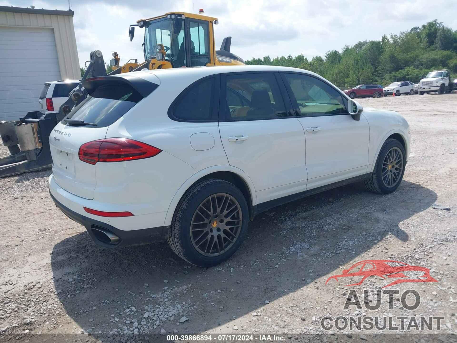 PORSCHE CAYENNE 2017 - WP1AA2A25HKA83601