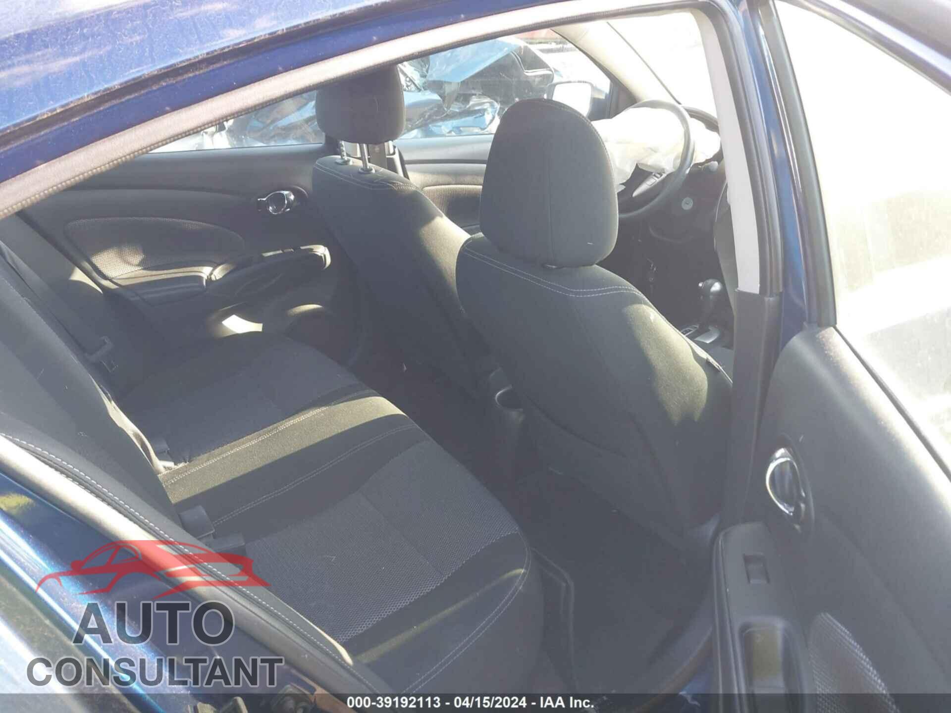 NISSAN VERSA 2019 - 3N1CN7AP3KL855335
