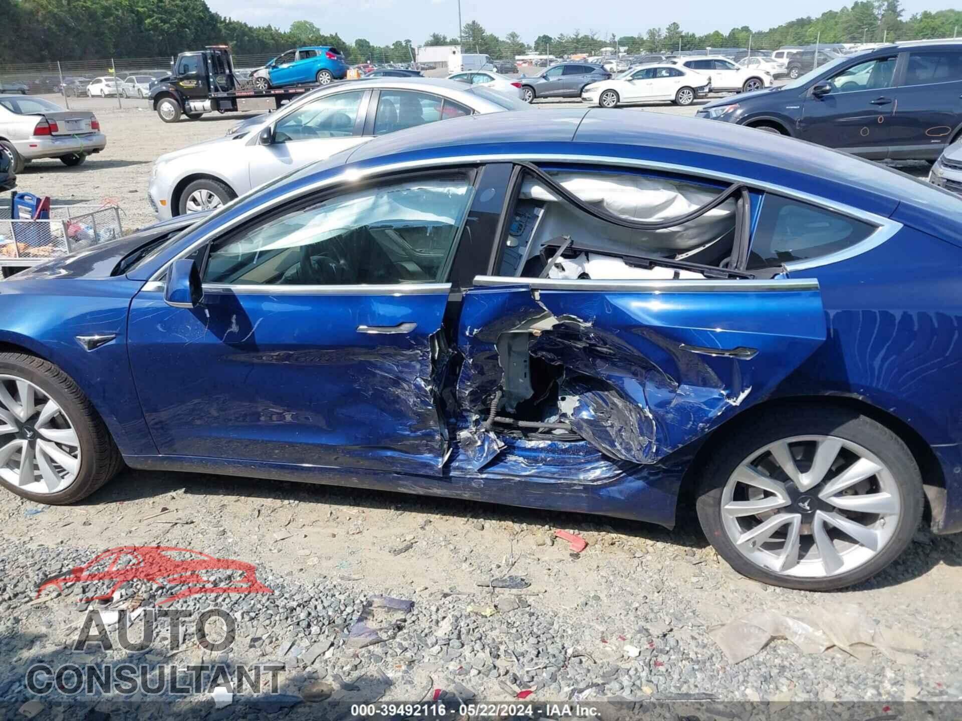 TESLA MODEL 3 2018 - 5YJ3E1EA4JF024696