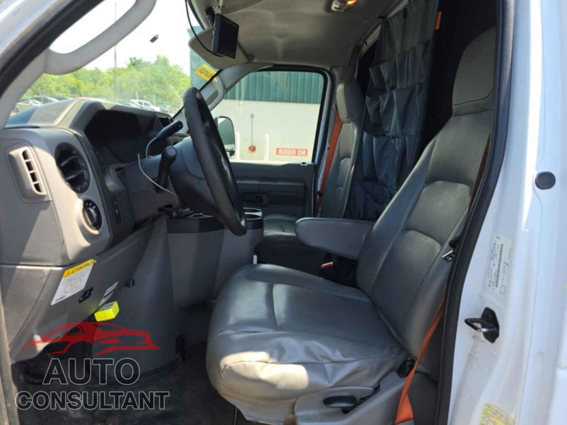 FORD E-450 CUTAWAY 2017 - 1FDXE4FS4HDC69053
