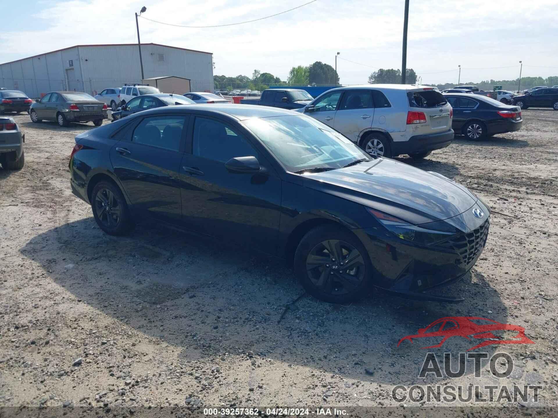 HYUNDAI ELANTRA 2023 - KMHLM4AG7PU628799