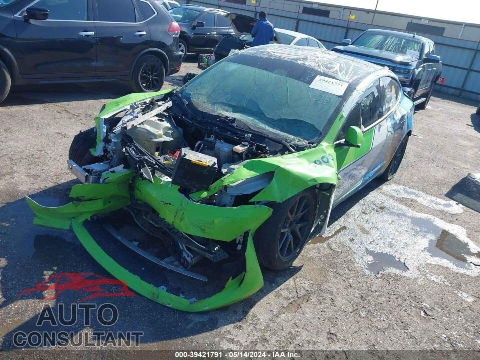 TESLA MODEL 3 2020 - 5YJ3E1EB4LF665181