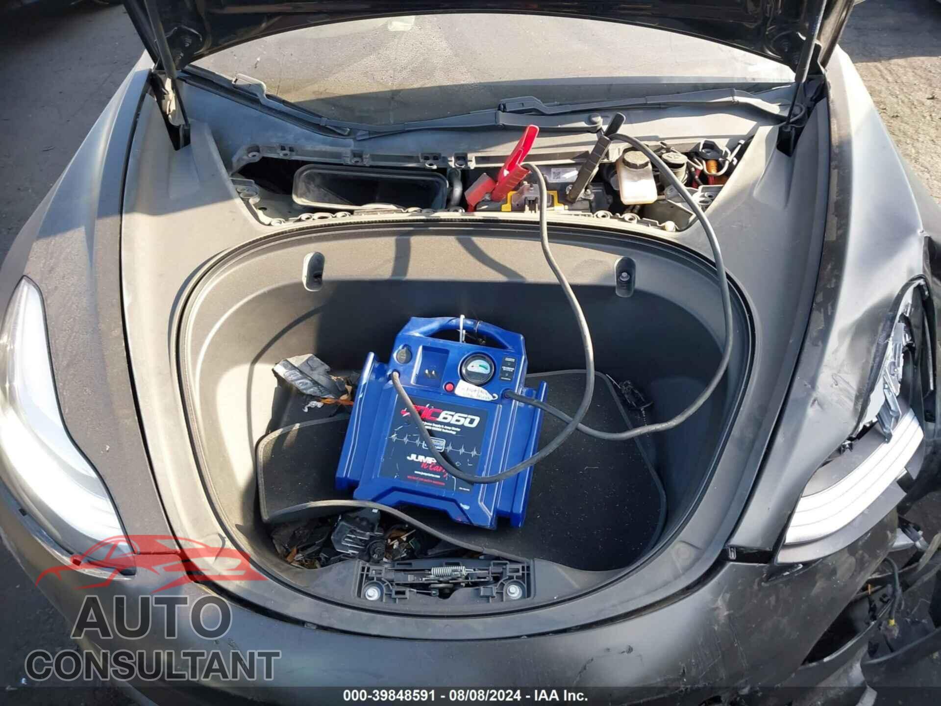 TESLA MODEL 3 2018 - 5YJ3E1EB7JF081810