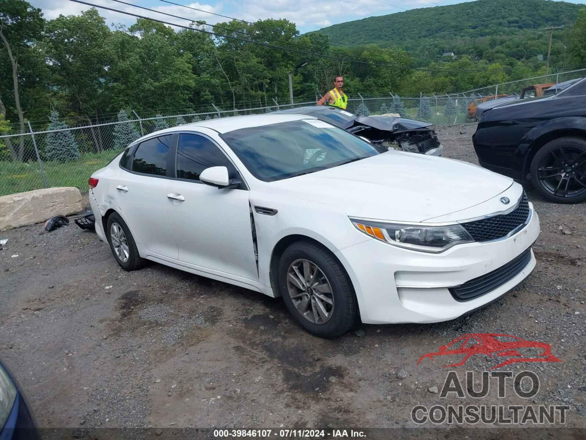 KIA OPTIMA 2016 - KNAGT4L32G5107127