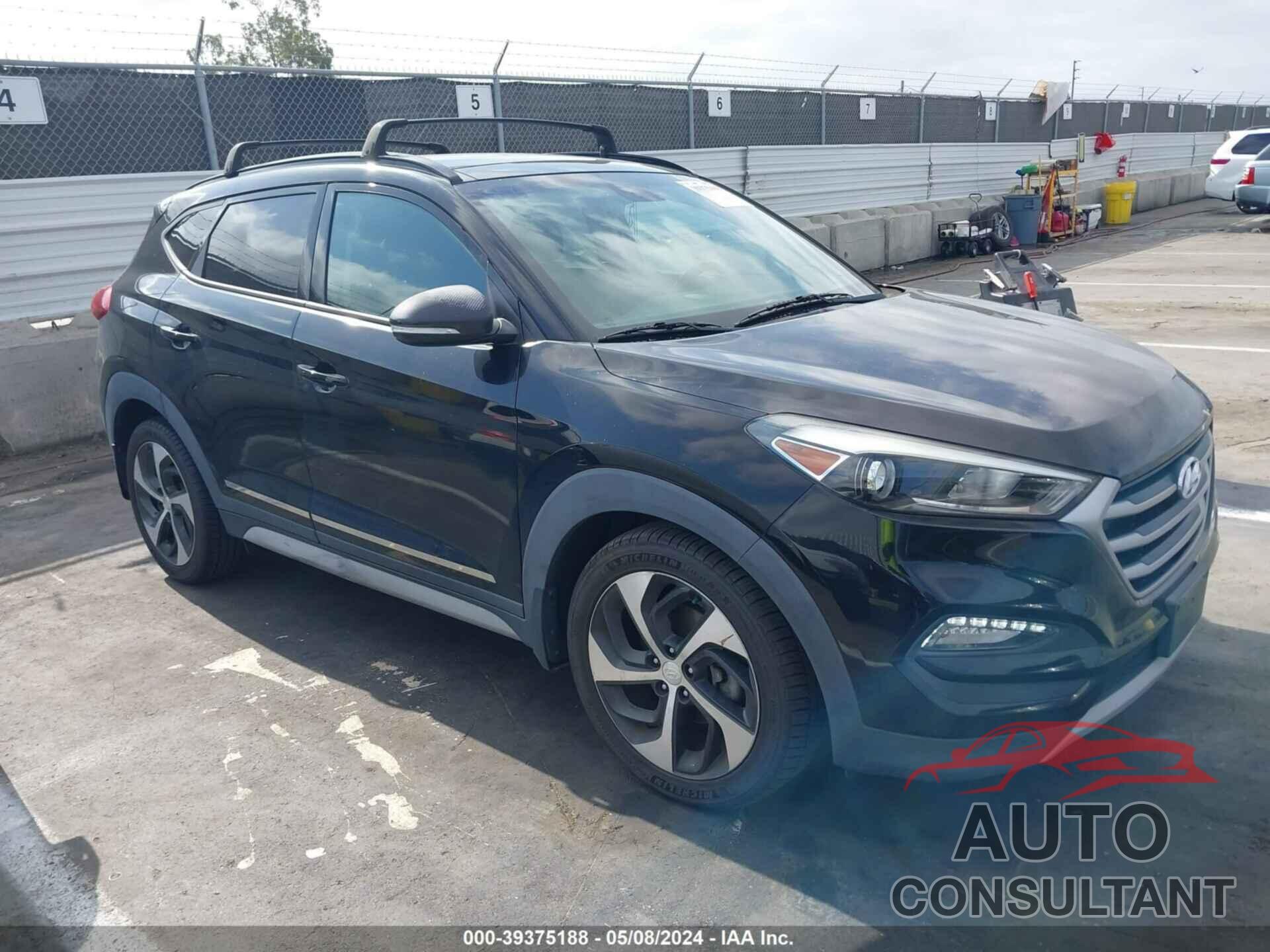 HYUNDAI TUCSON 2018 - KM8J33A28JU639889