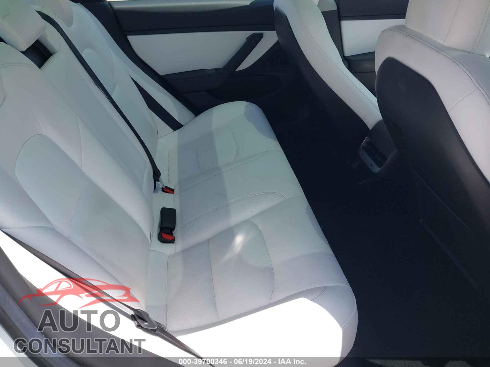 TESLA MODEL 3 2019 - 5YJ3E1EA3KF429417