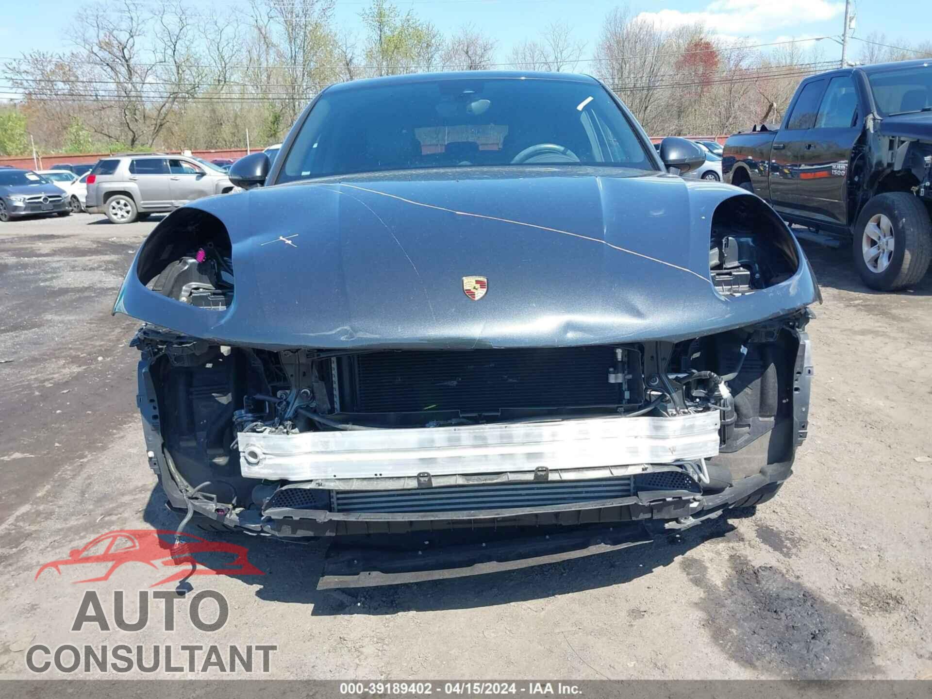 PORSCHE MACAN 2018 - WP1AA2A51JLB13977