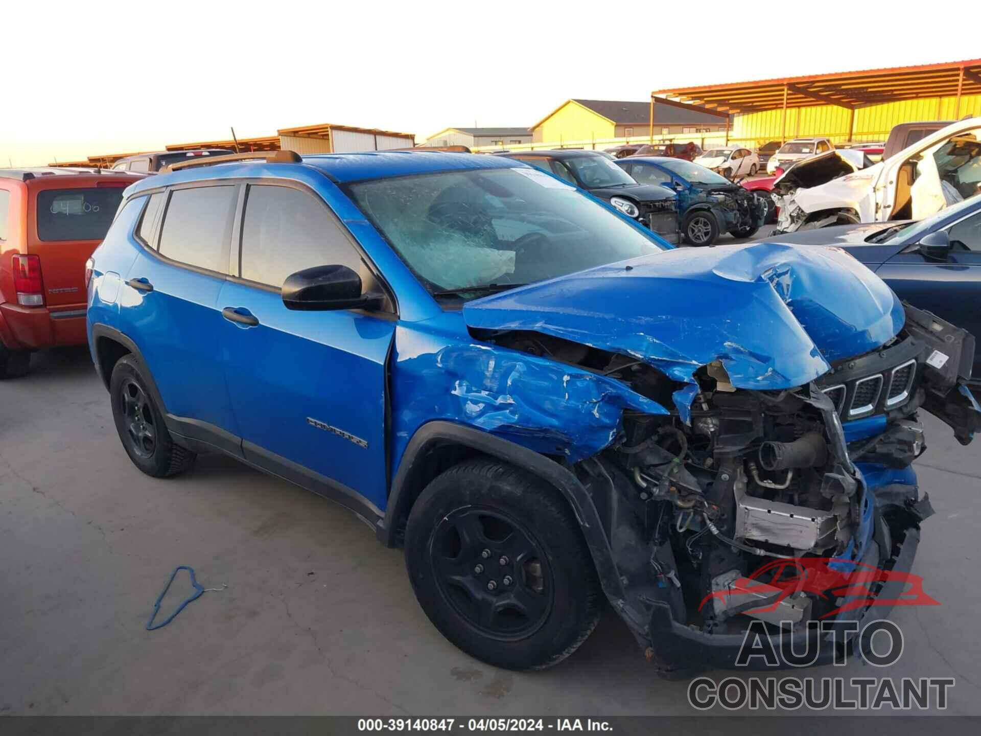 JEEP COMPASS 2018 - 3C4NJCAB5JT411516