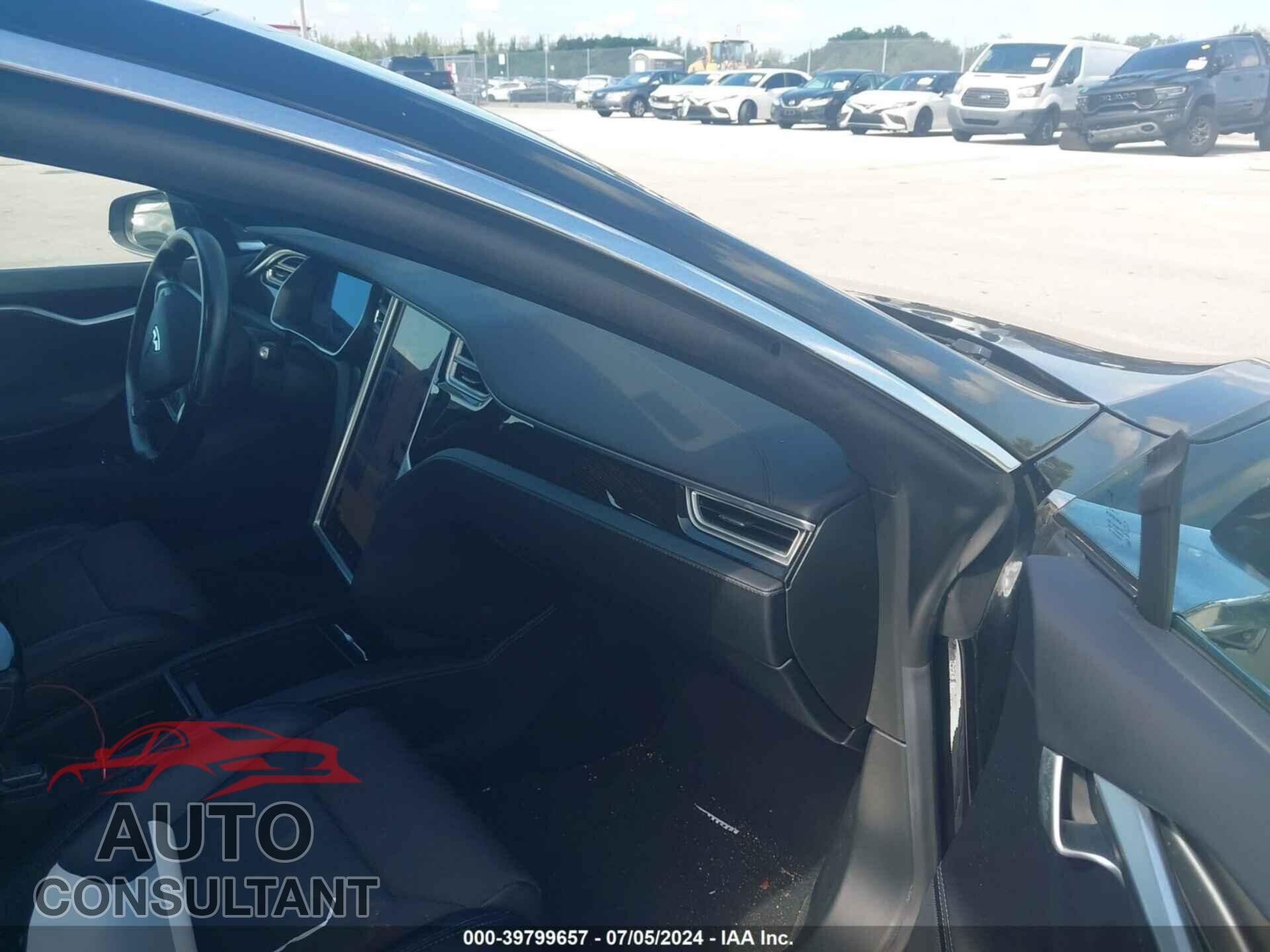 TESLA MODEL S 2017 - 5YJSA1E16HF209639