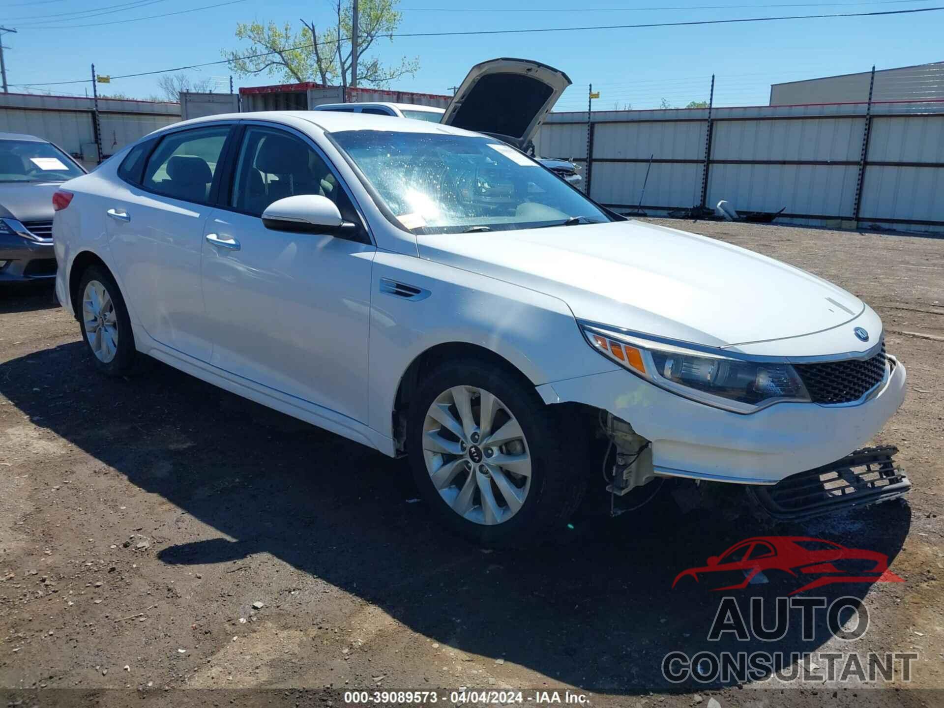 KIA OPTIMA 2018 - 5XXGT4L30JG259106