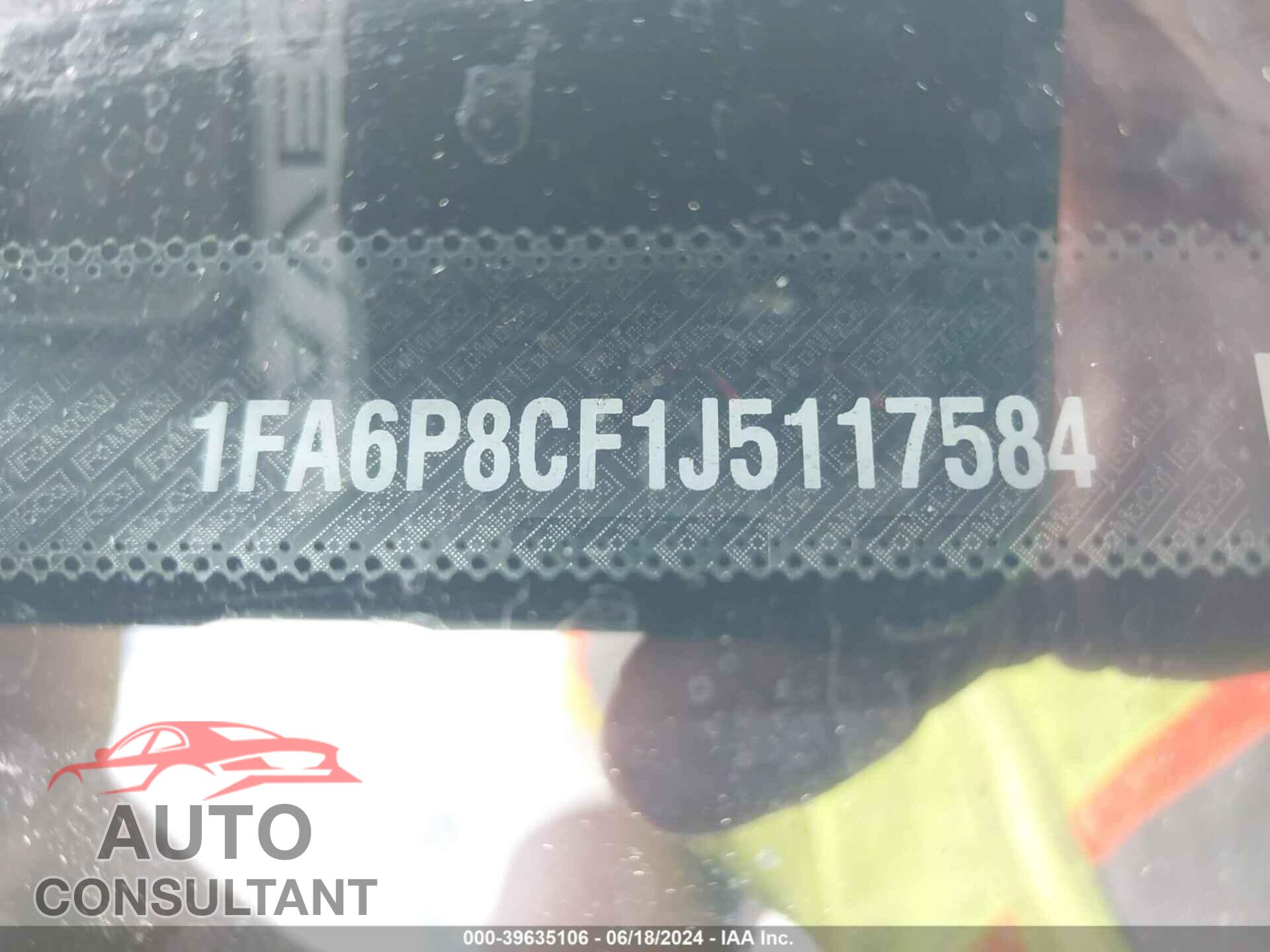 FORD MUSTANG 2018 - 1FA6P8CF1J5117584