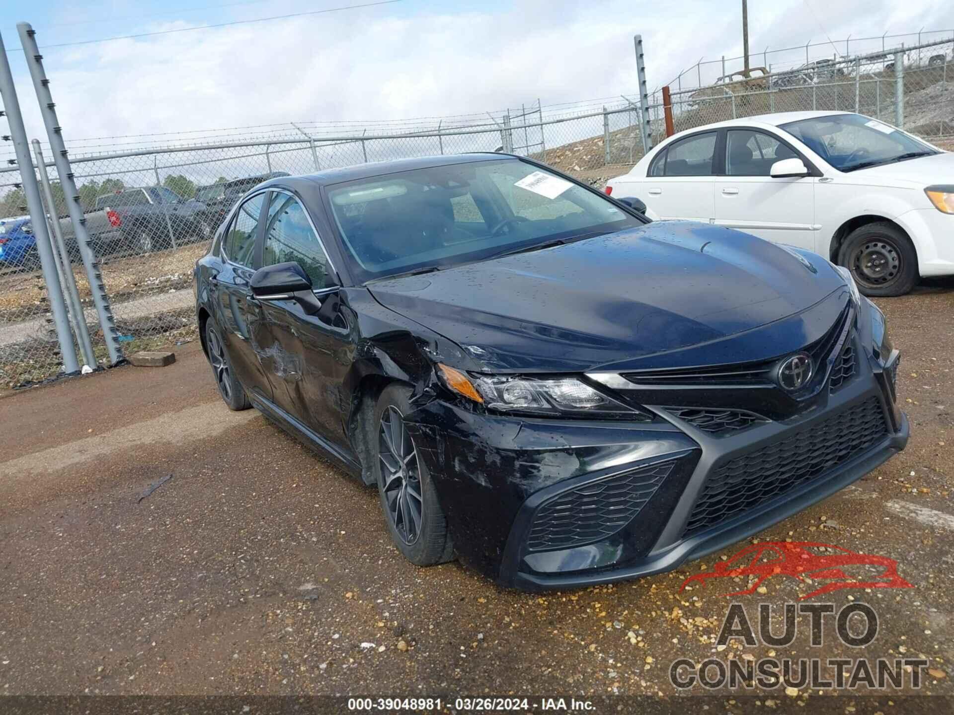 TOYOTA CAMRY 2023 - 4T1G11AKXPU839170