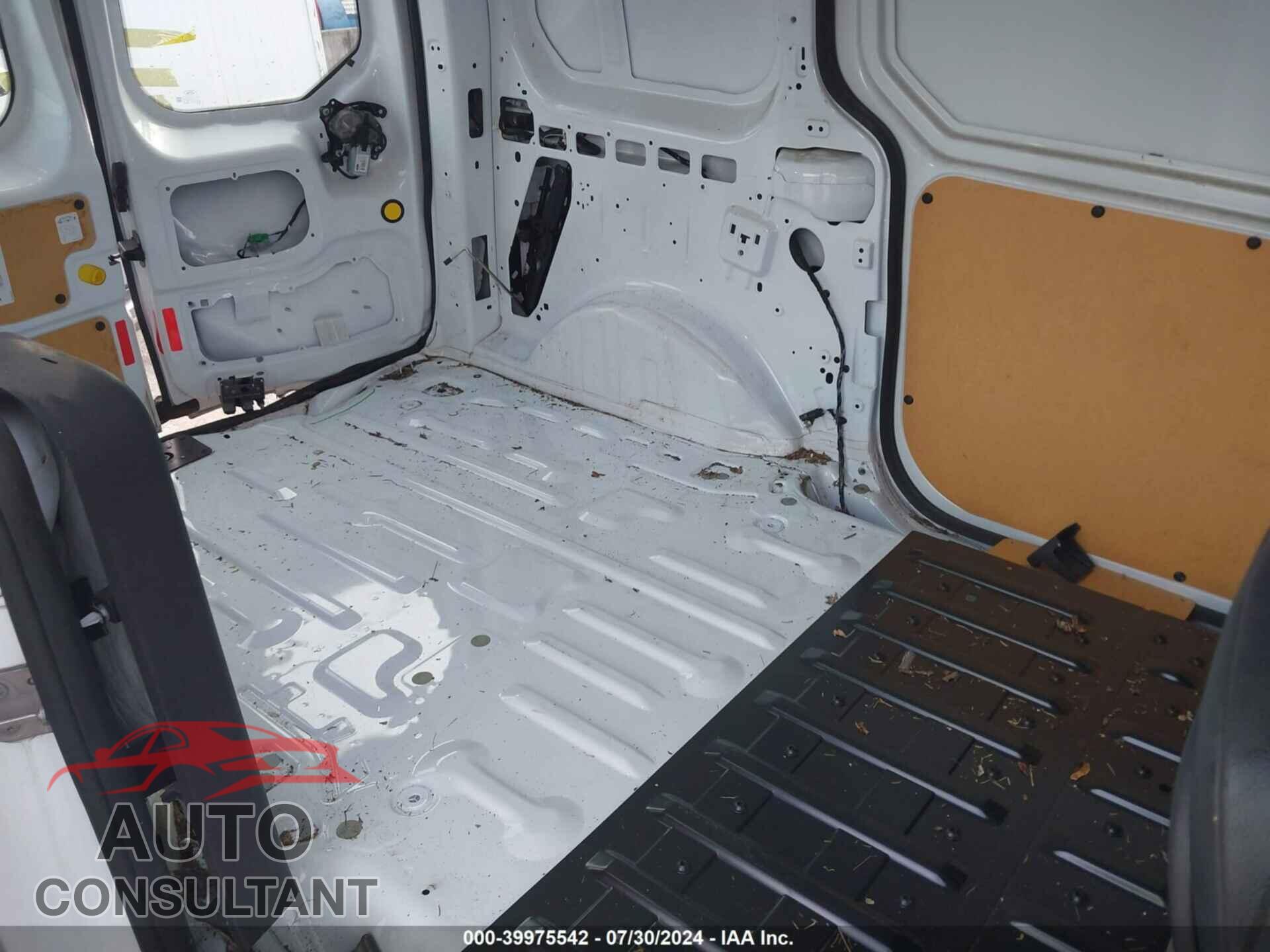 FORD TRANSIT CONNECT 2018 - NM0LS7E75J1370178