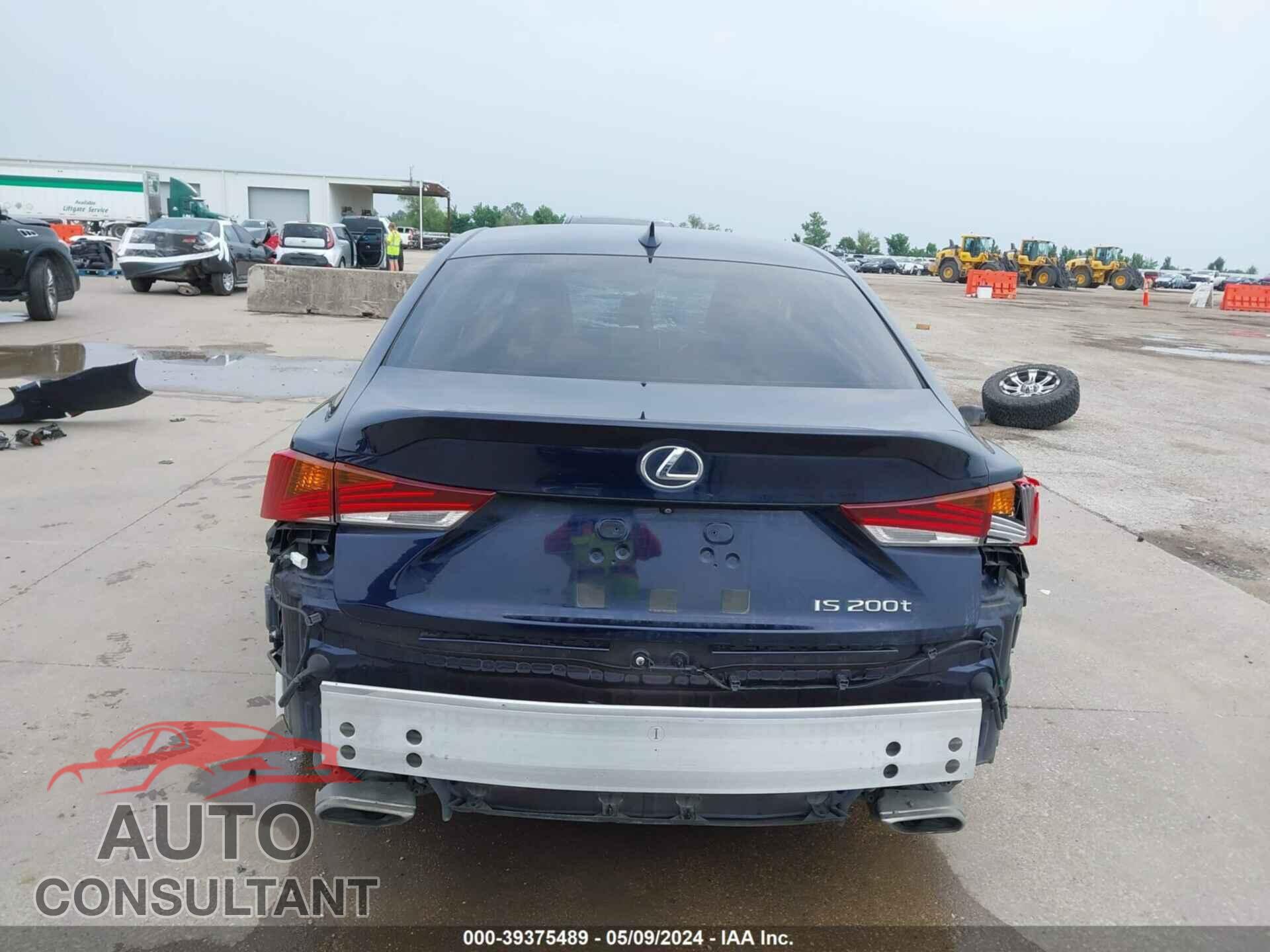 LEXUS IS 2017 - JTHBA1D24H5053448