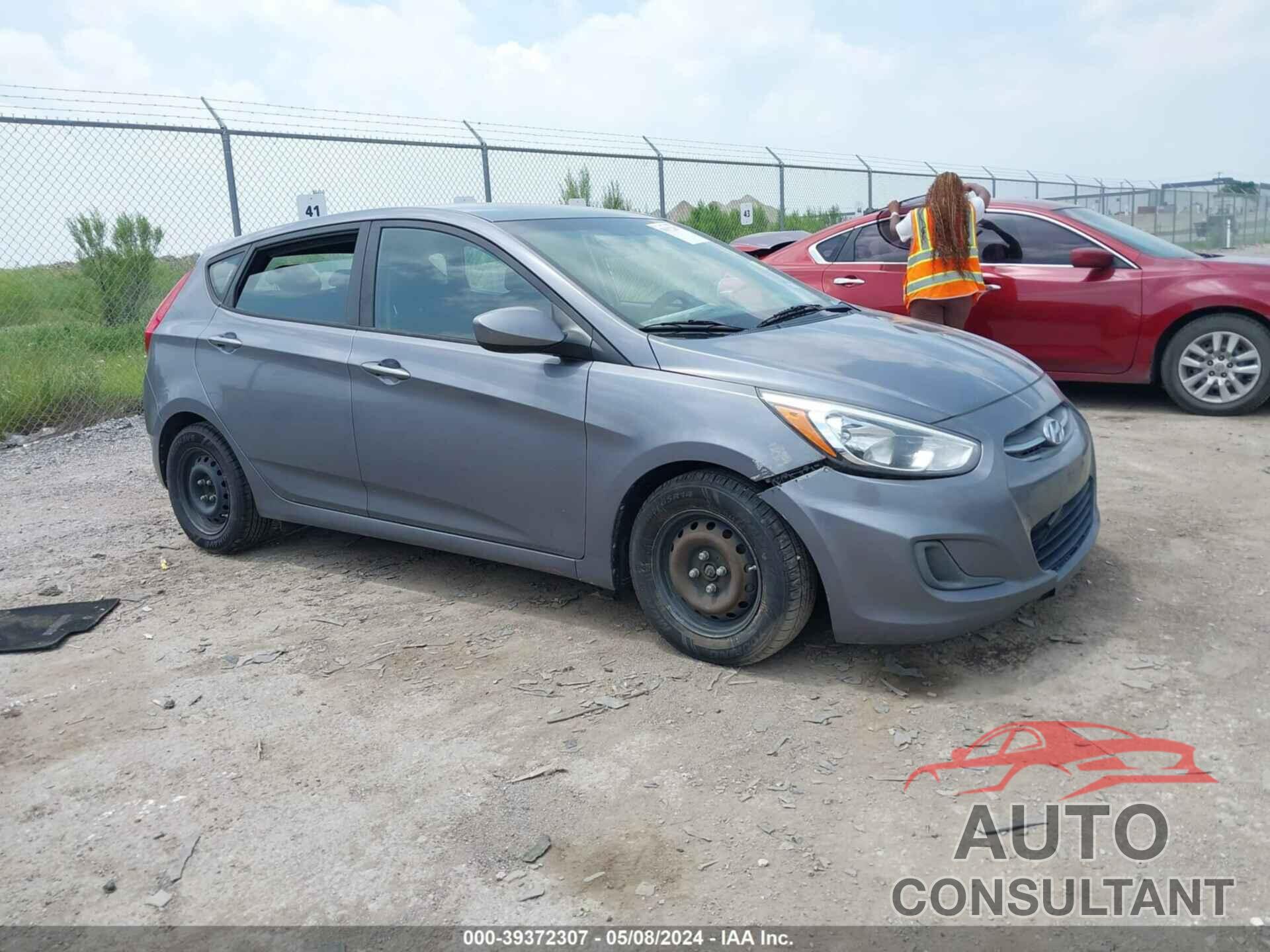 HYUNDAI ACCENT 2016 - KMHCT5AE0GU290122