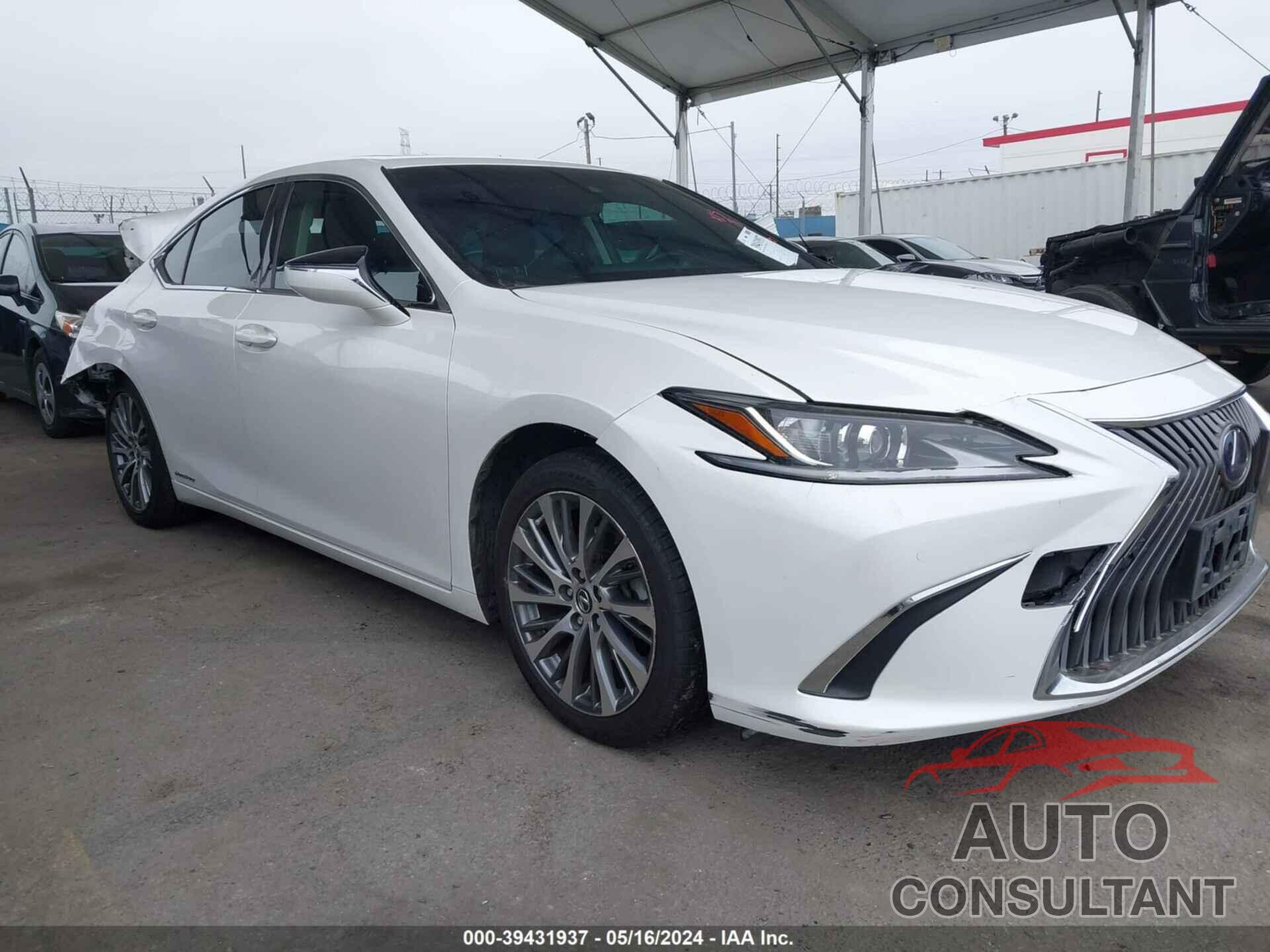 LEXUS ES 2019 - JTHB21B13K2030386