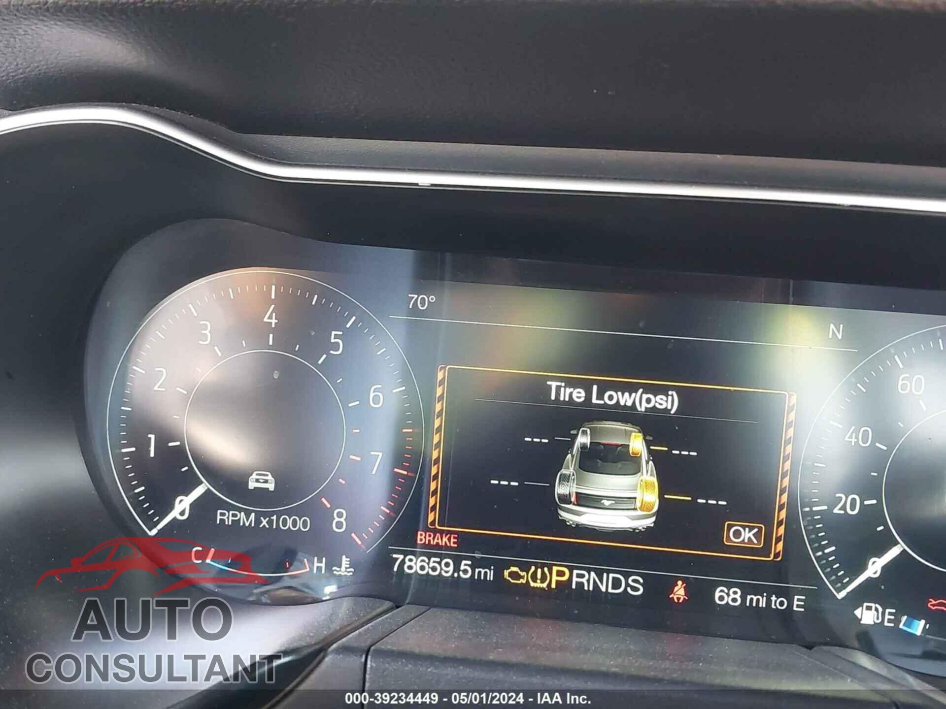 FORD MUSTANG 2018 - 1FATP8UH8J5139231