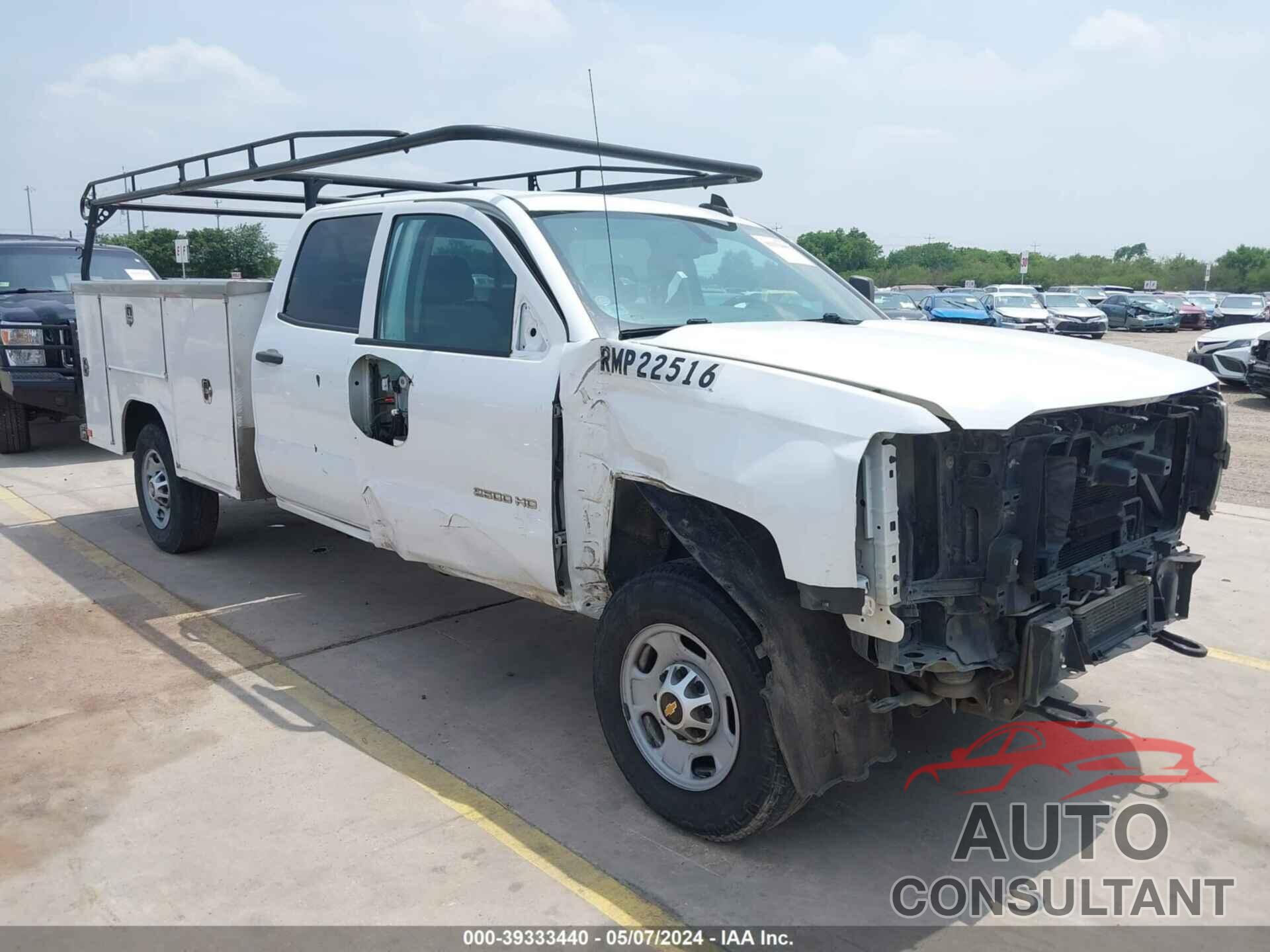 CHEVROLET SILVERADO 2500HD 2018 - 1GB1CUEG2JF226651