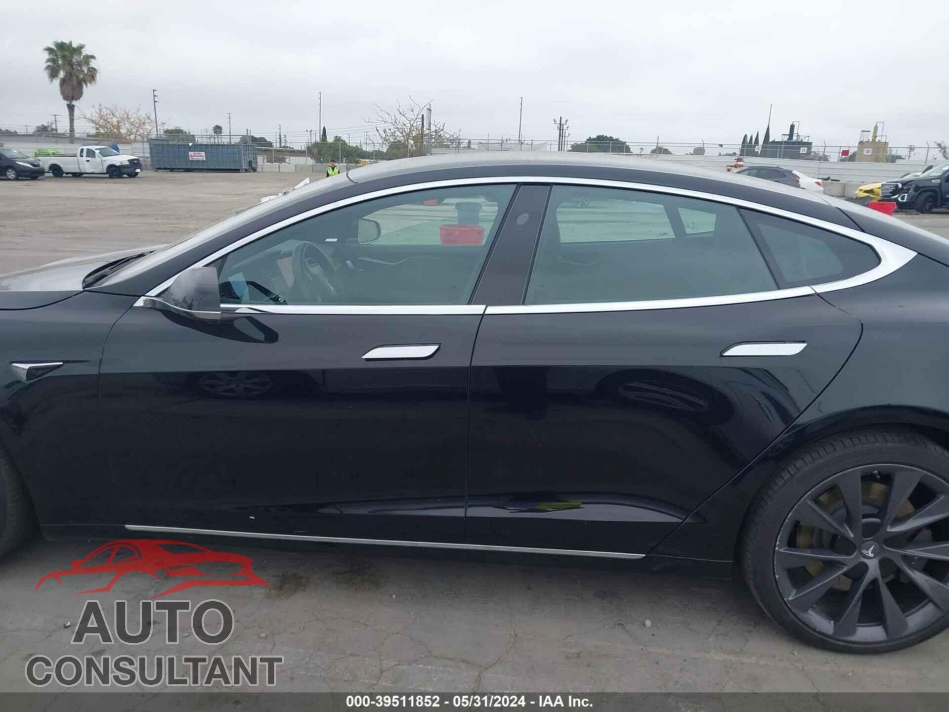 TESLA MODEL S 2020 - 5YJSA1E2XLF370125