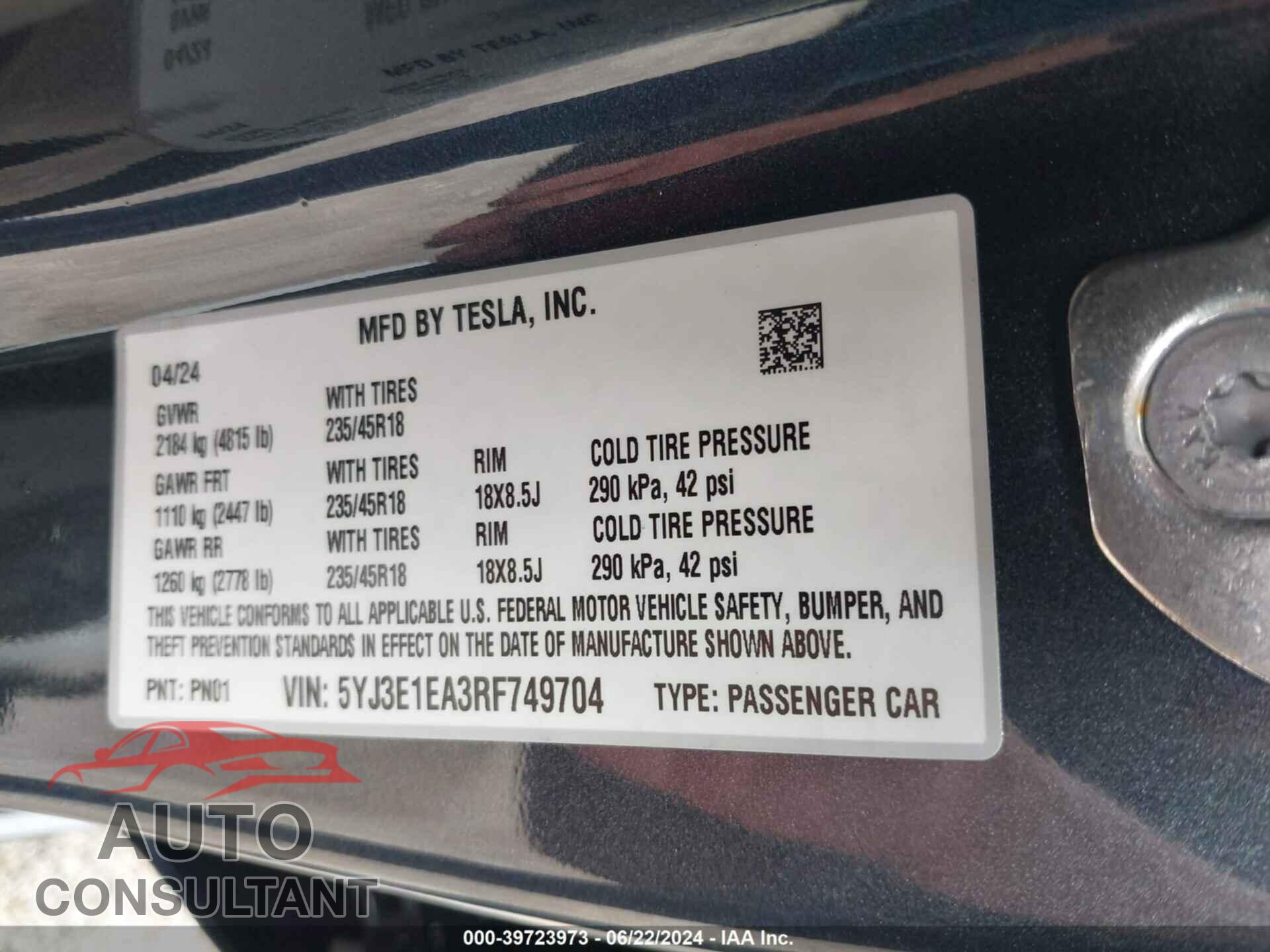 TESLA MODEL 3 2024 - 5YJ3E1EA3RF749704