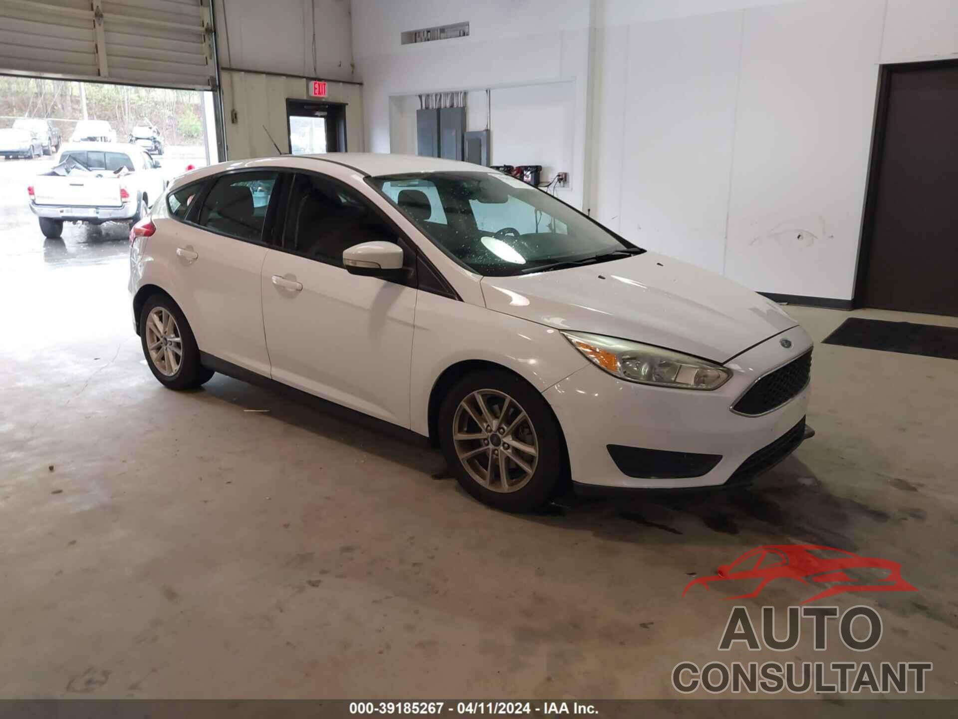 FORD FOCUS 2017 - 1FADP3K22HL285863