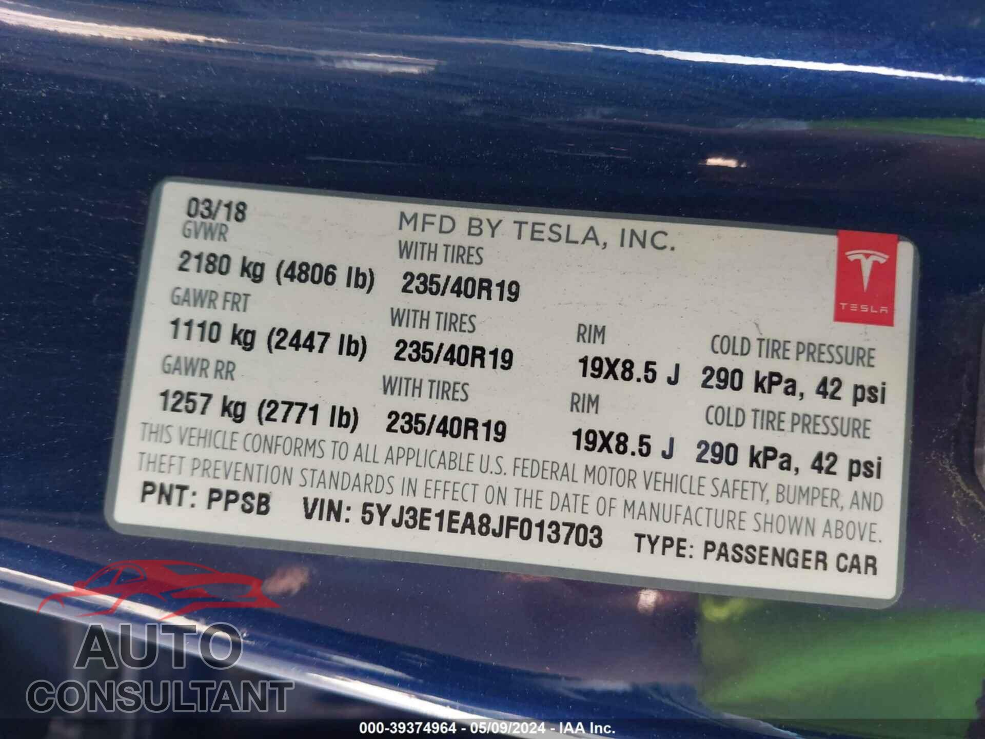 TESLA MODEL 3 2018 - 5YJ3E1EA8JF013703