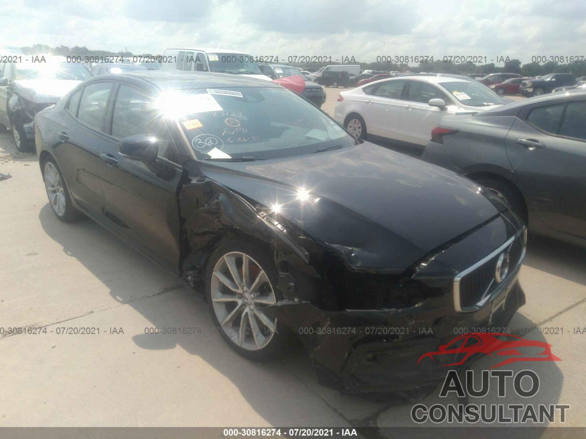 VOLVO S60 2021 - 7JRA22TK3MG081582