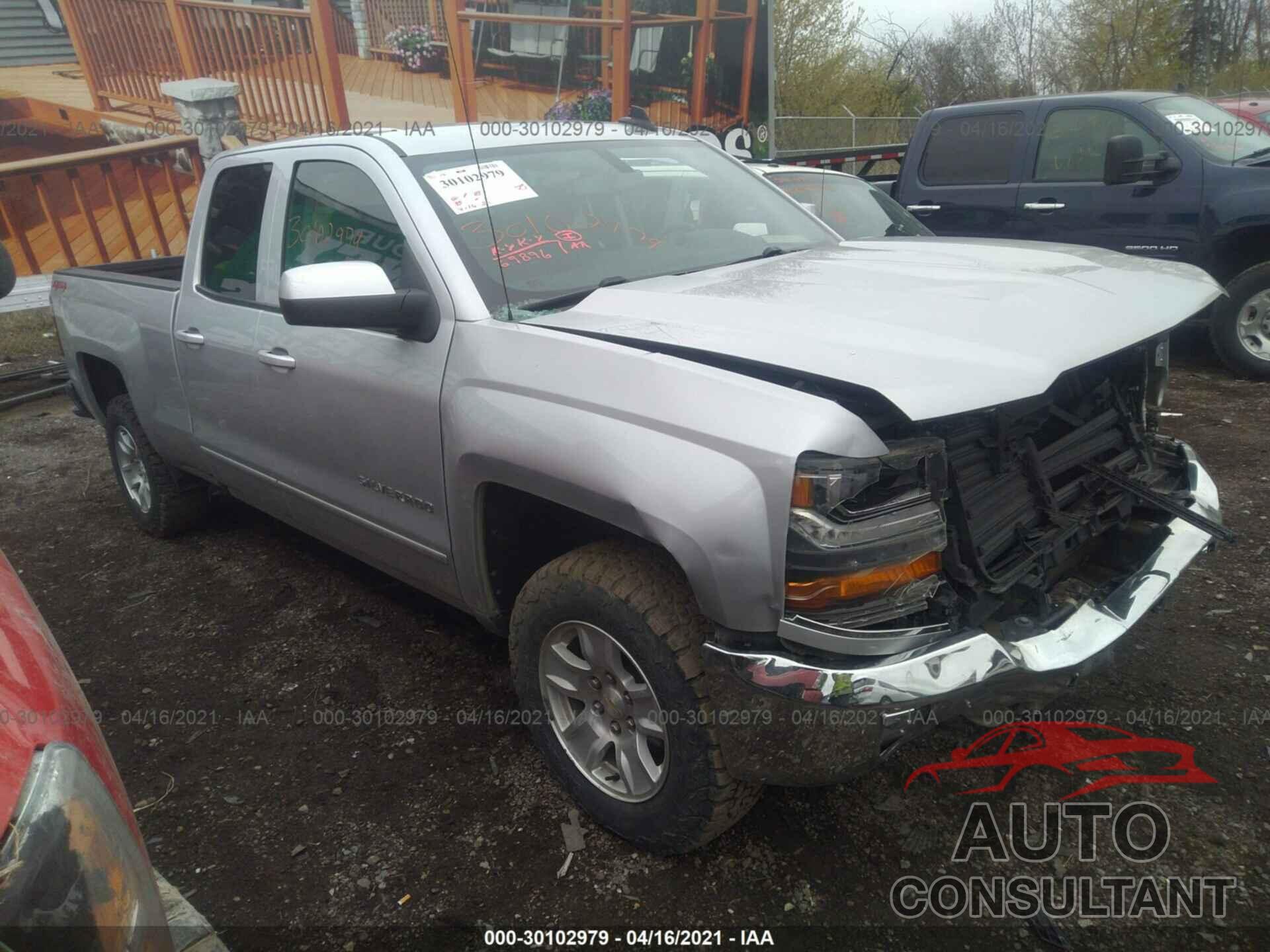 CHEVROLET SILVERADO 1500 2018 - 1GCVKREHXJZ109422