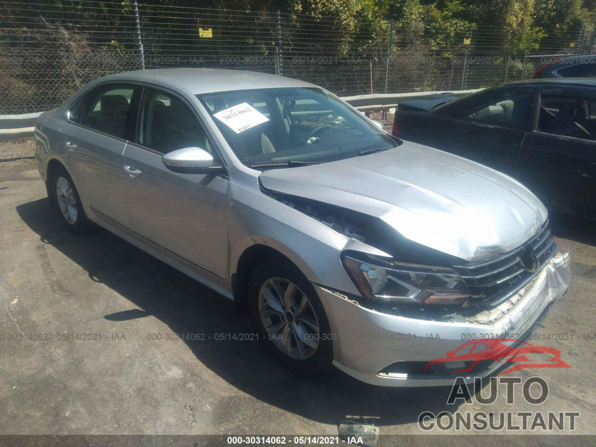 VOLKSWAGEN PASSAT 2016 - 1VWAS7A39GC047484
