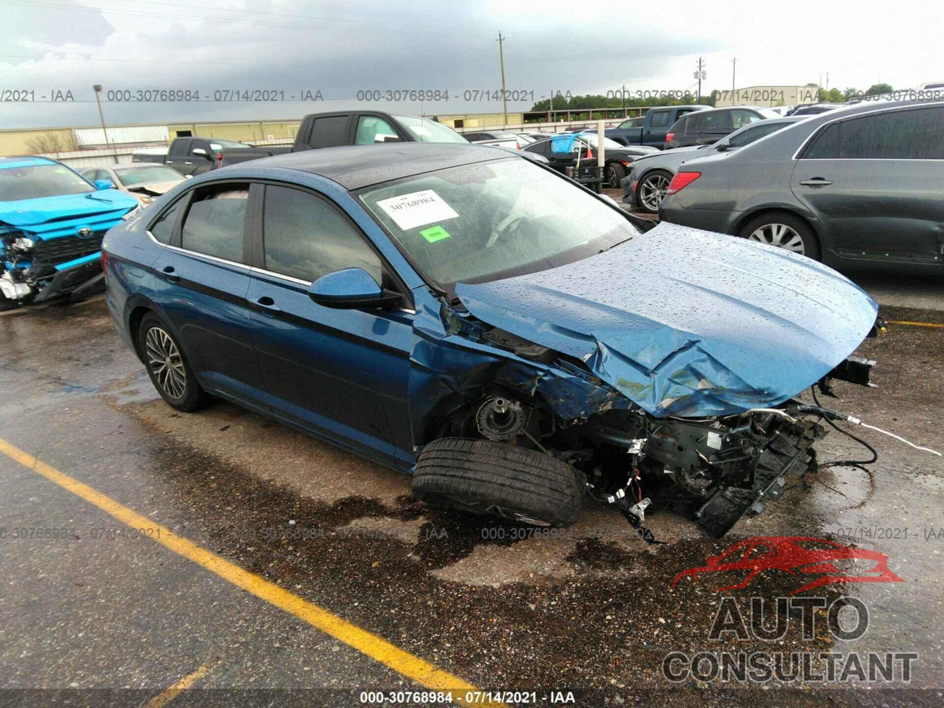 VOLKSWAGEN JETTA 2019 - 3VWCB7BU3KM240222