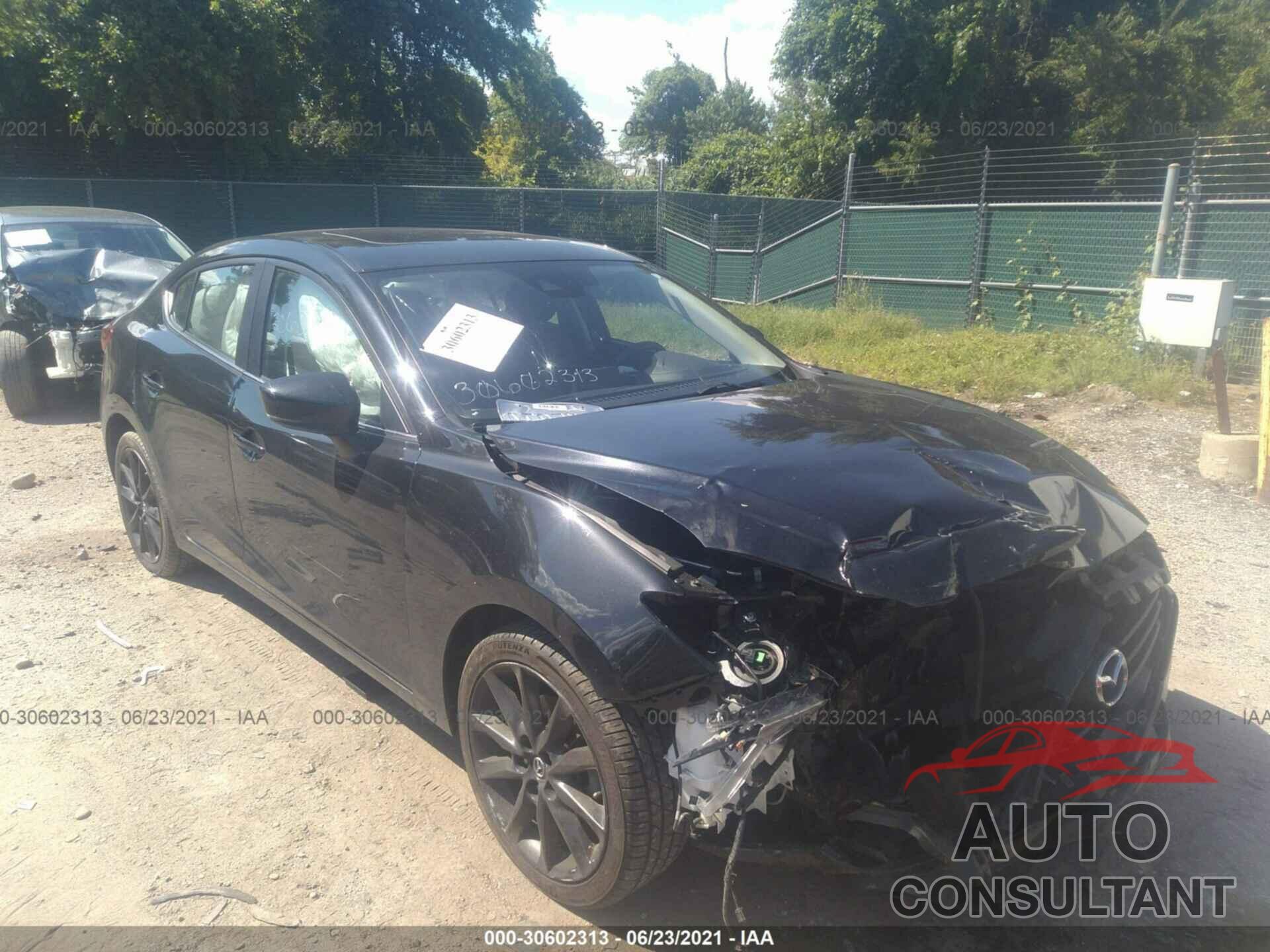MAZDA MAZDA3 4-DOOR 2017 - 3MZBN1V74HM124526