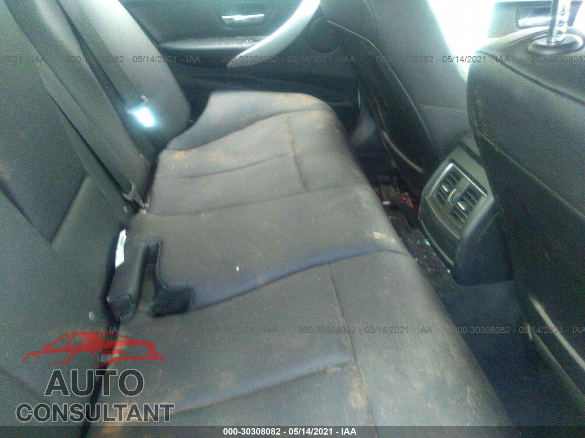 BMW 3 SERIES 2016 - WBA8E5G52GNU20632
