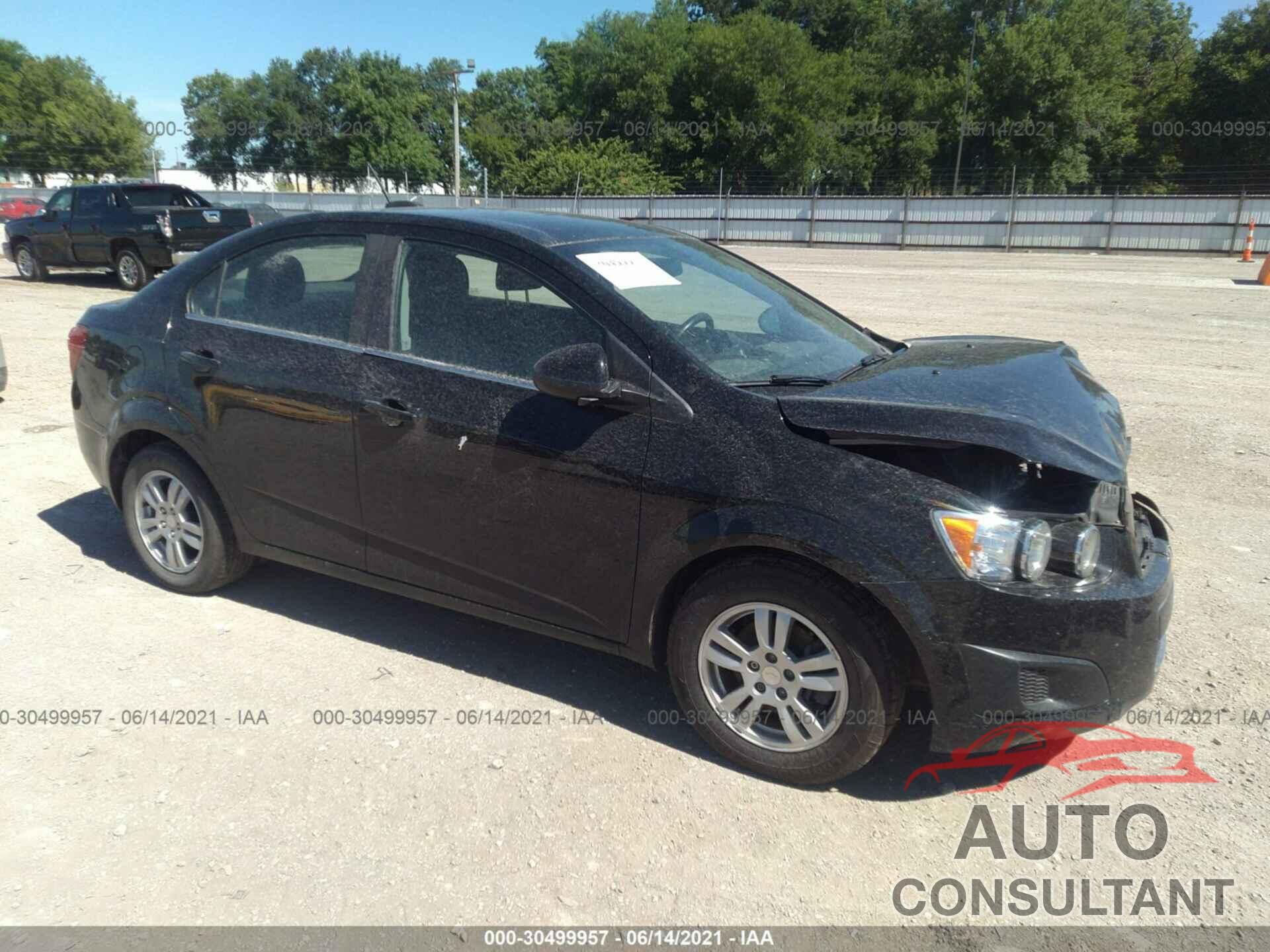 CHEVROLET SONIC 2016 - 1G1JC5SH3G4109396