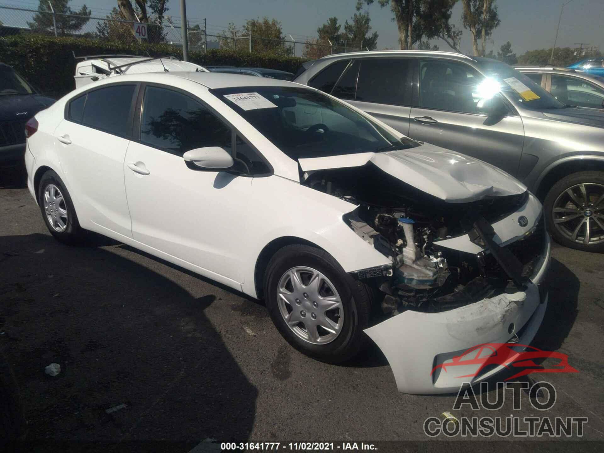 KIA FORTE 2018 - 3KPFK4A74JE202761