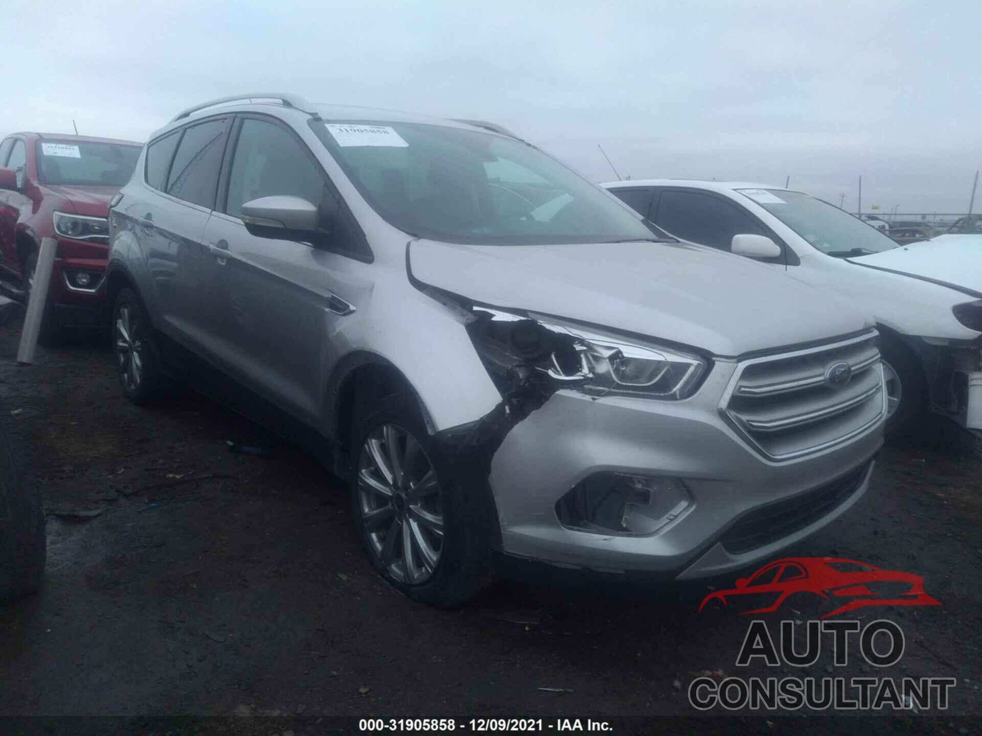FORD ESCAPE 2017 - 1FMCU0J99HUC98966