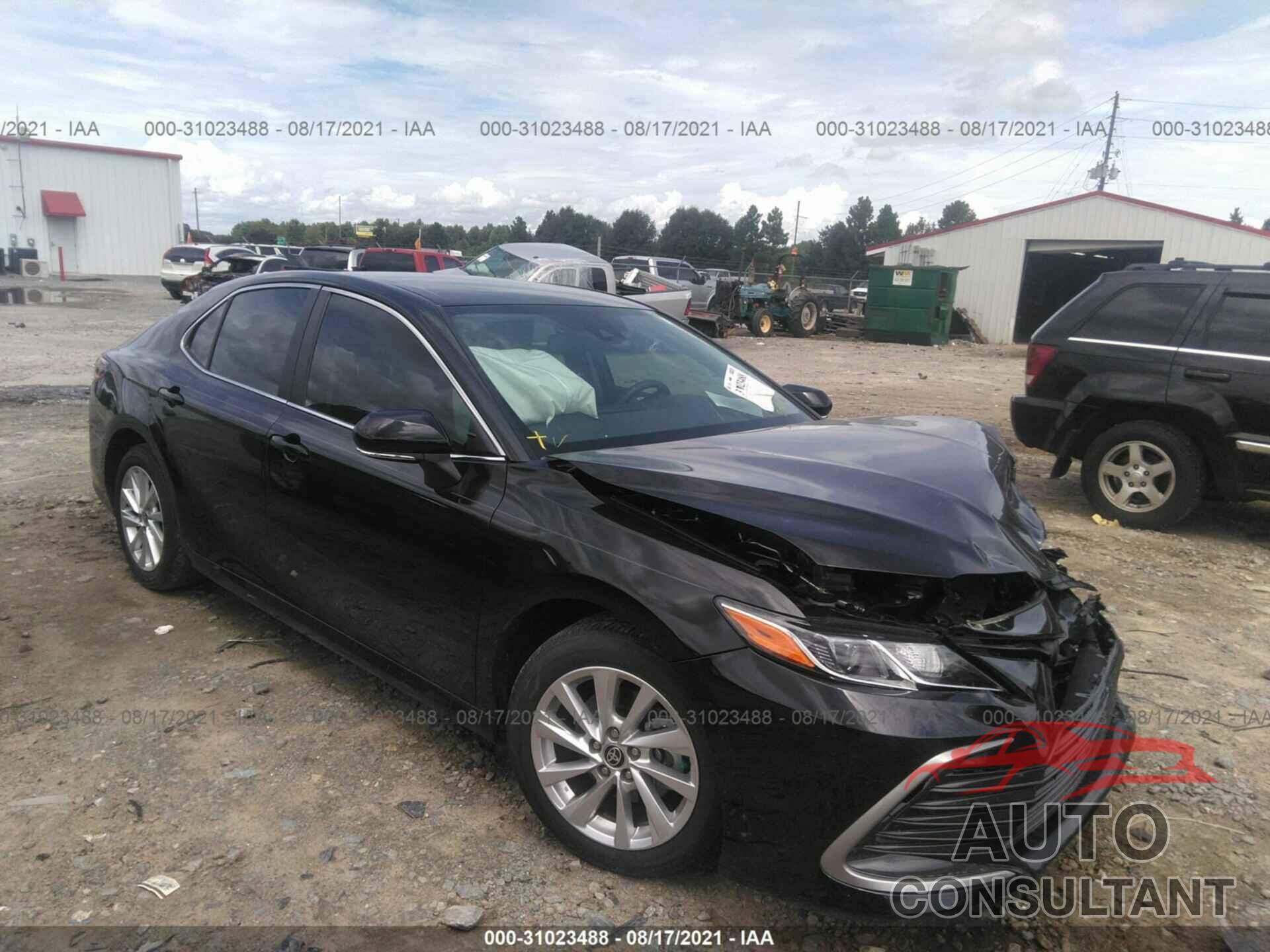 TOYOTA CAMRY 2021 - 4T1R11AK2MU415289