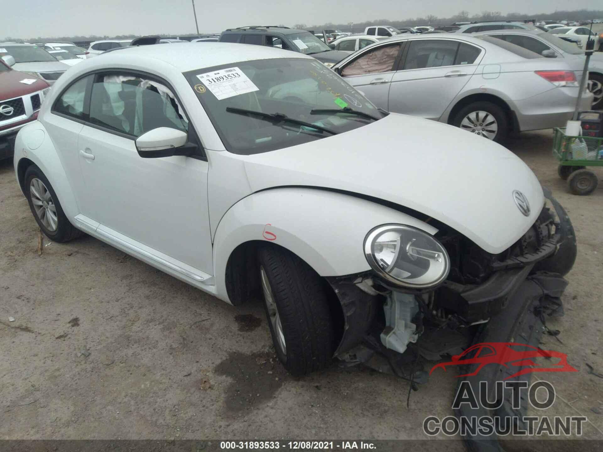 VOLKSWAGEN BEETLE 2019 - 3VWFD7AT9KM711158
