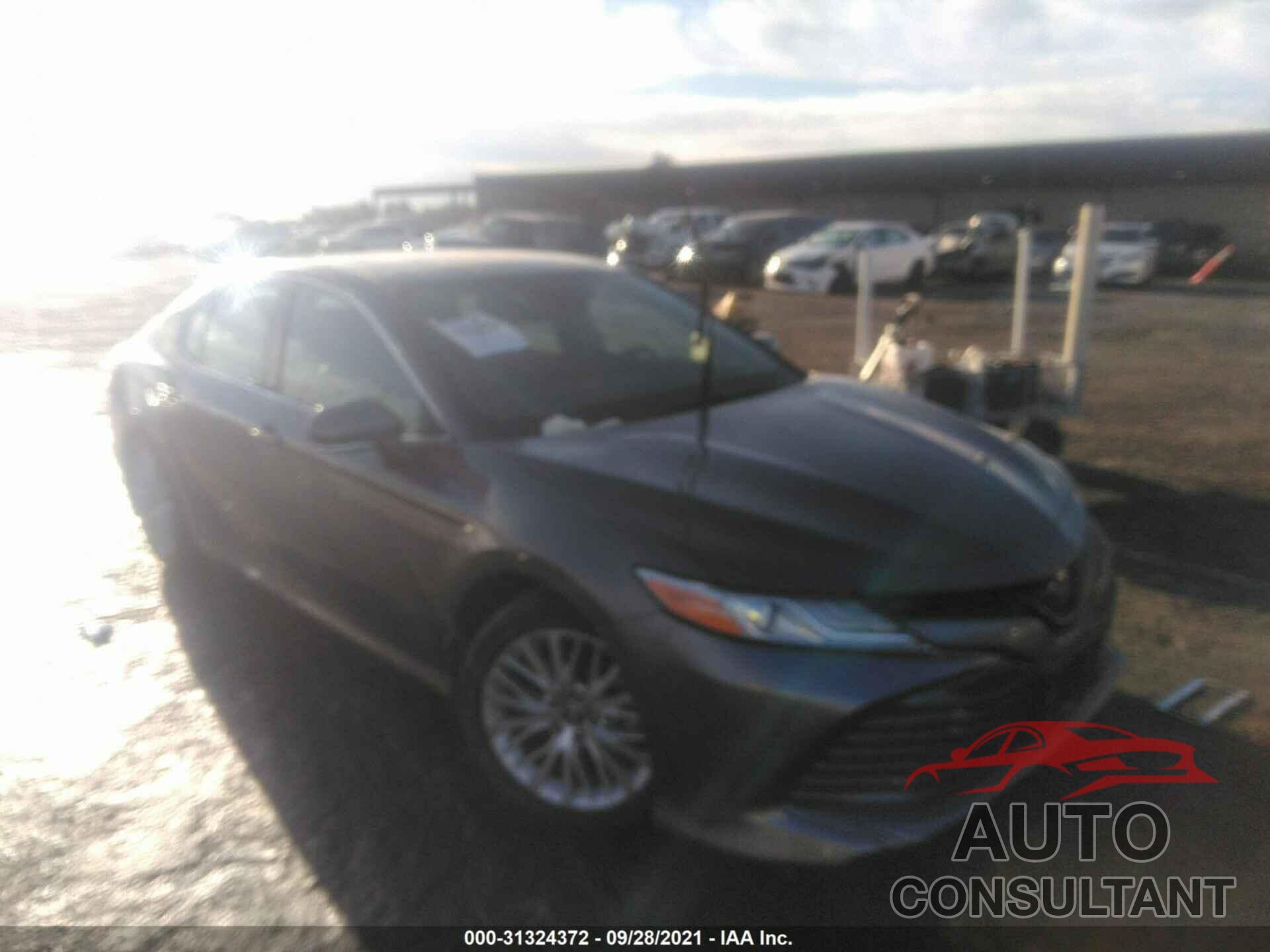 TOYOTA CAMRY 2019 - 4T1B11HK4KU222680