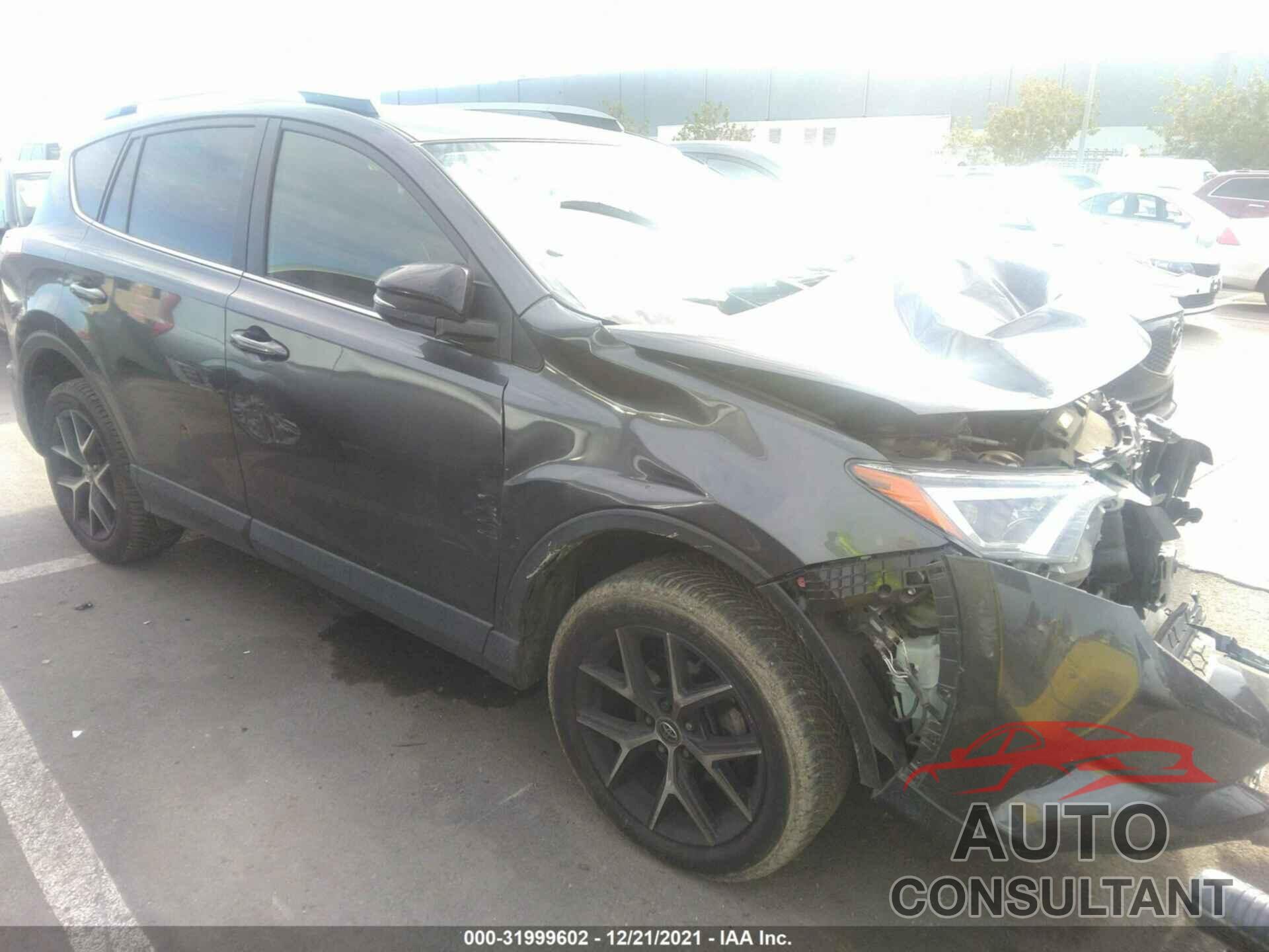 TOYOTA RAV4 2018 - JTMNFREV1JJ203097